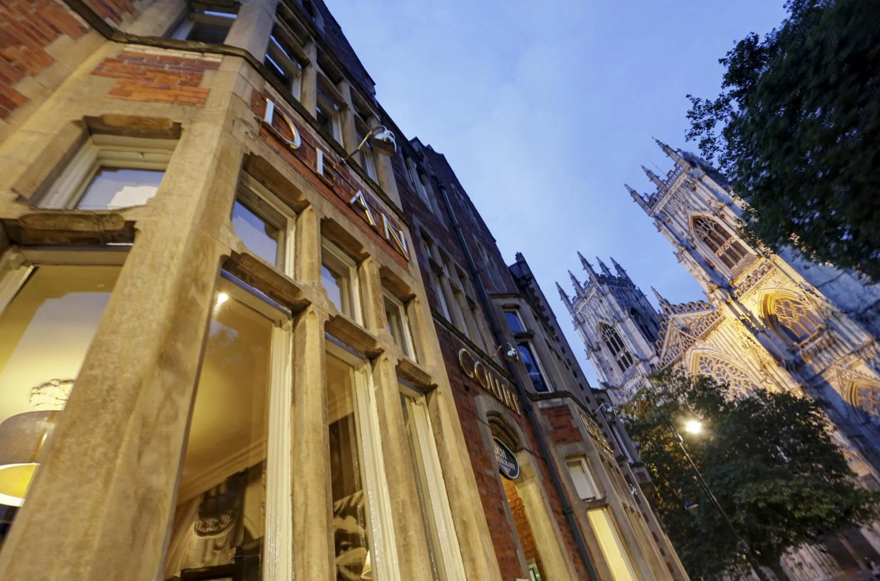 Neighbourhood in The Dean Court