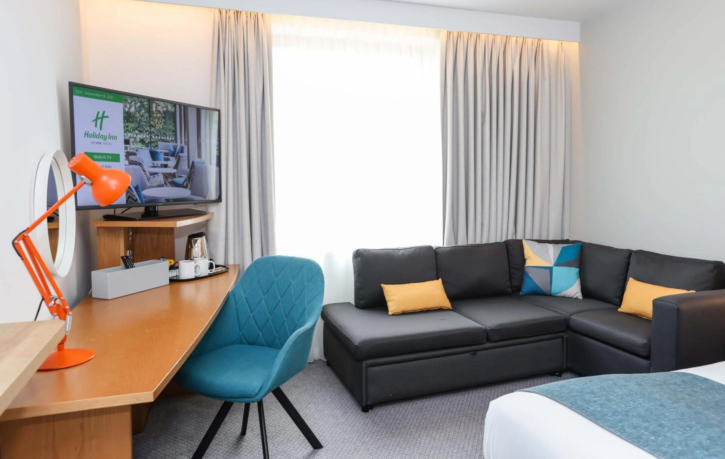 TV and multimedia in Holiday Inn Bournemouth by IHG