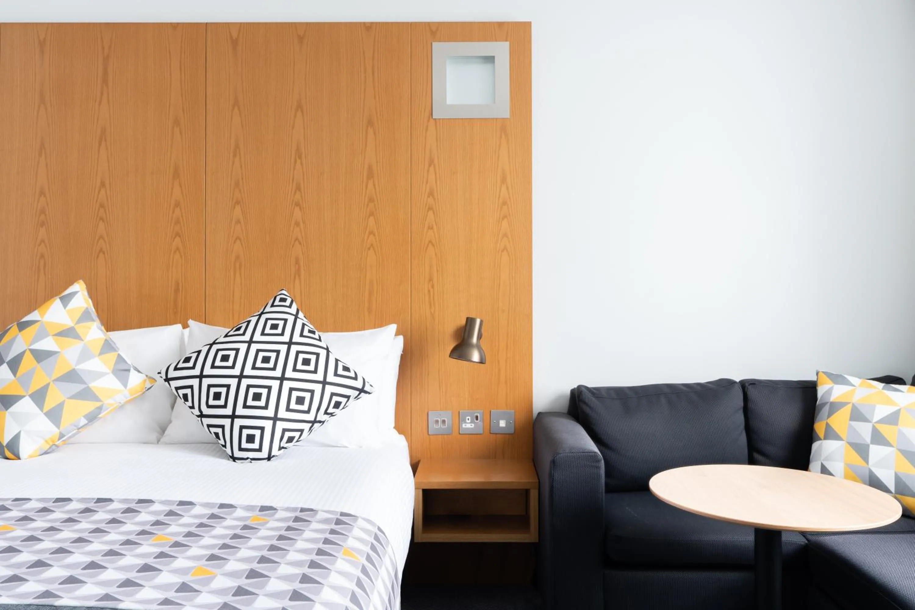 Photo of the whole room, Bed in Holiday Inn Bournemouth by IHG