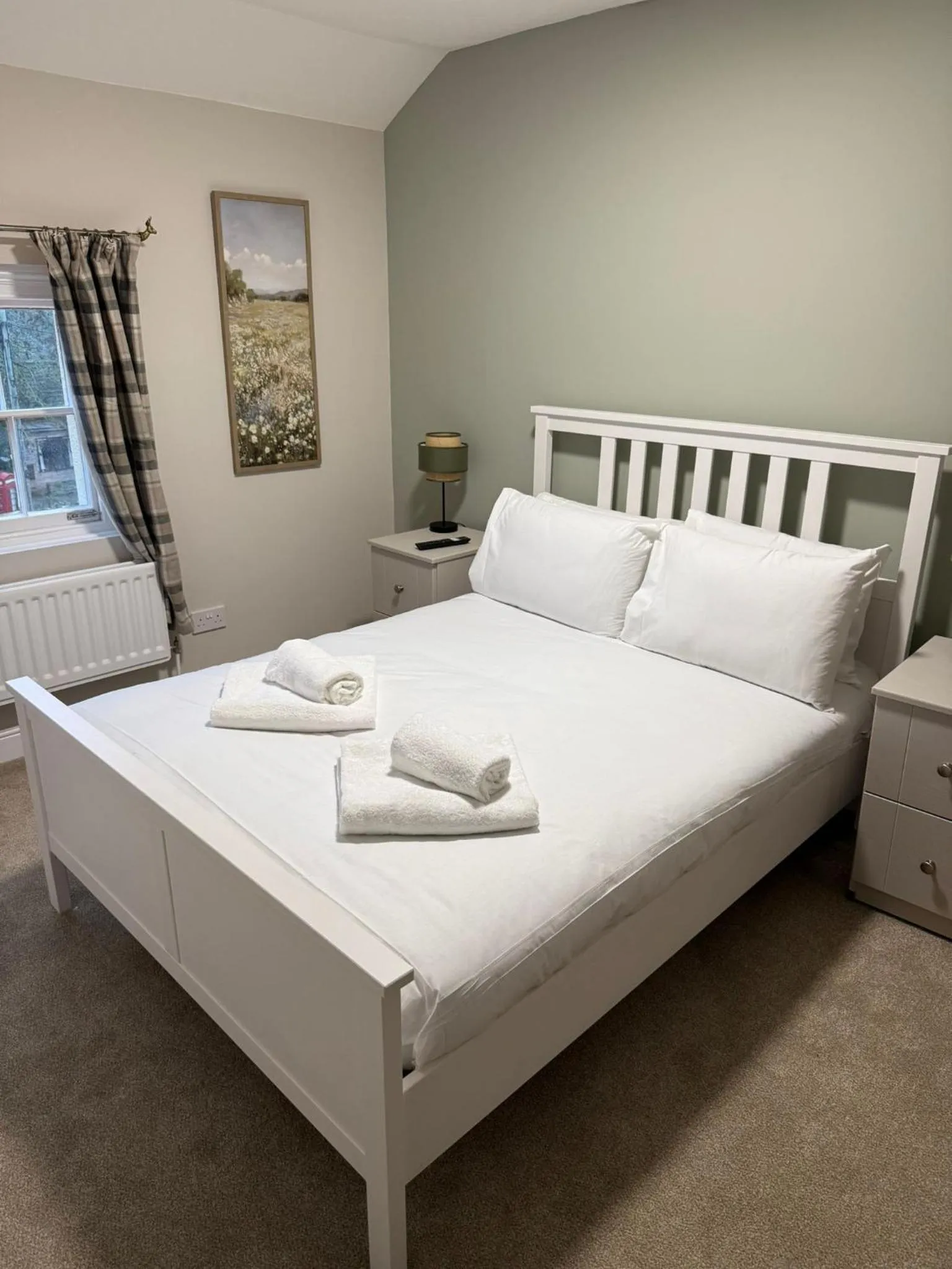 Bed in The Mary Arden Inn