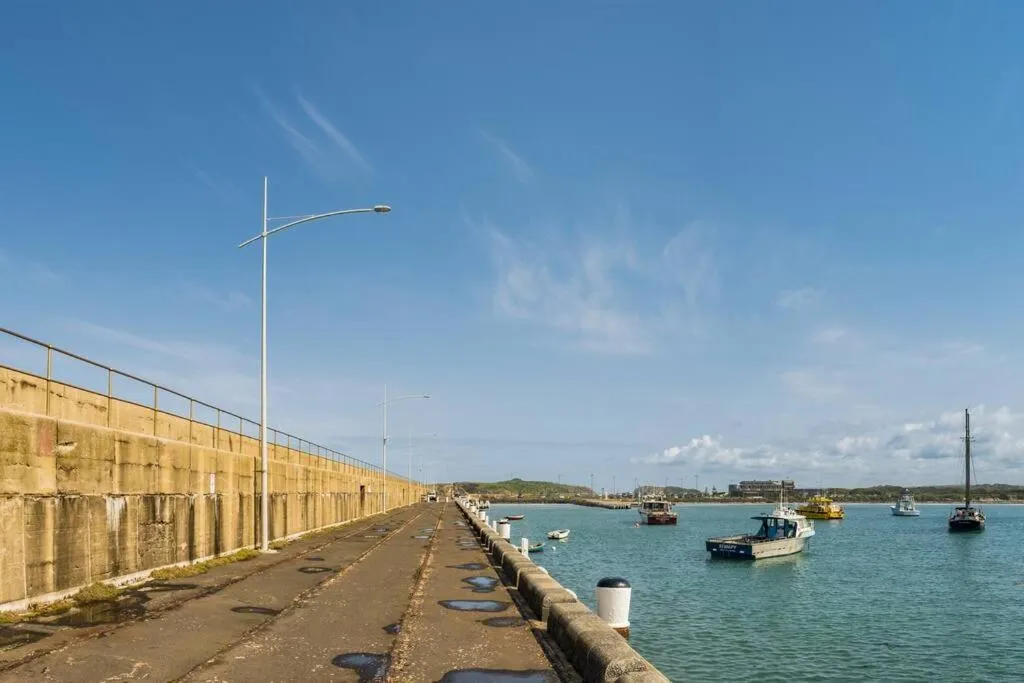 Logans Beach Apartments - The Loft