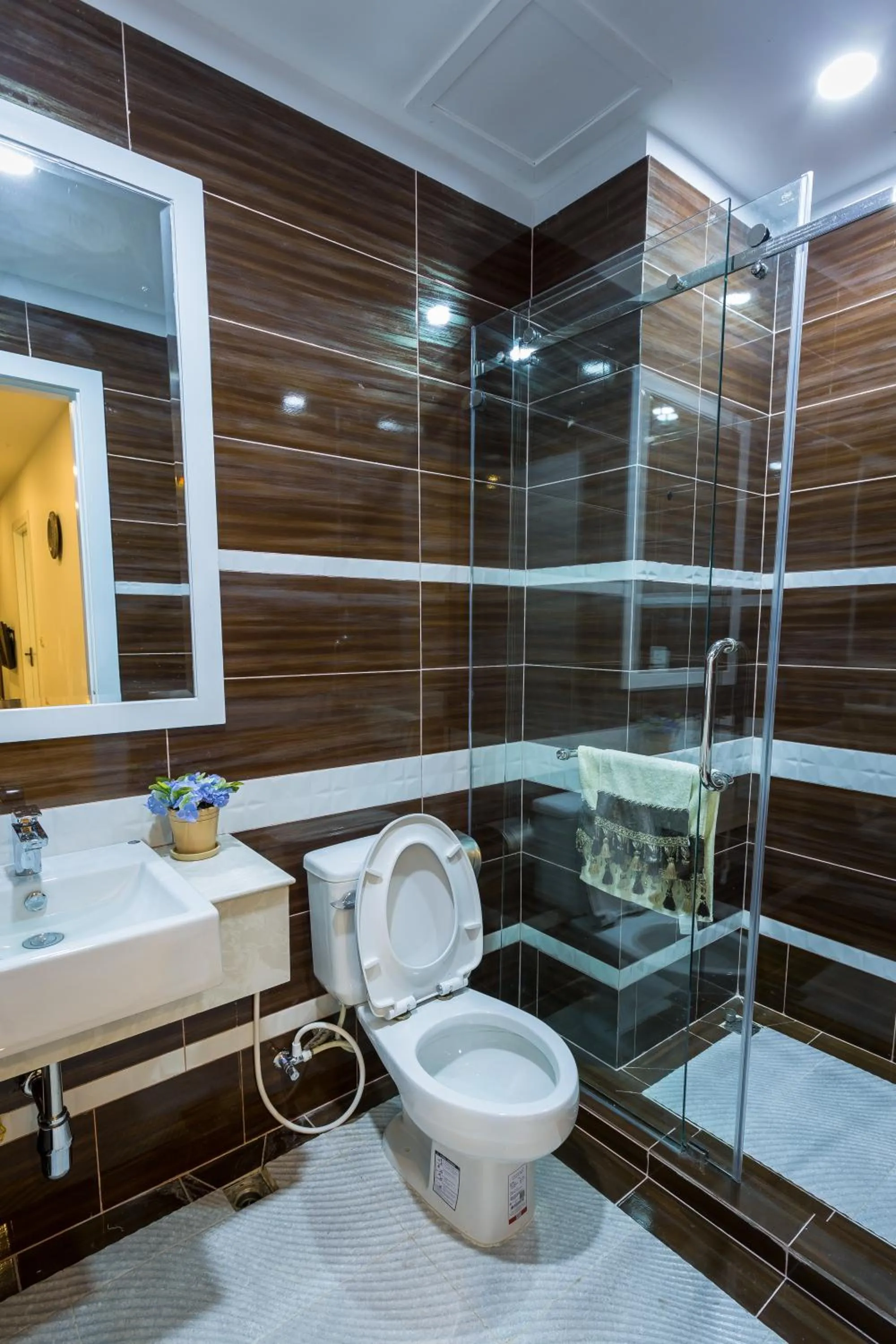 Toilet in MekongView 2 CondoTel