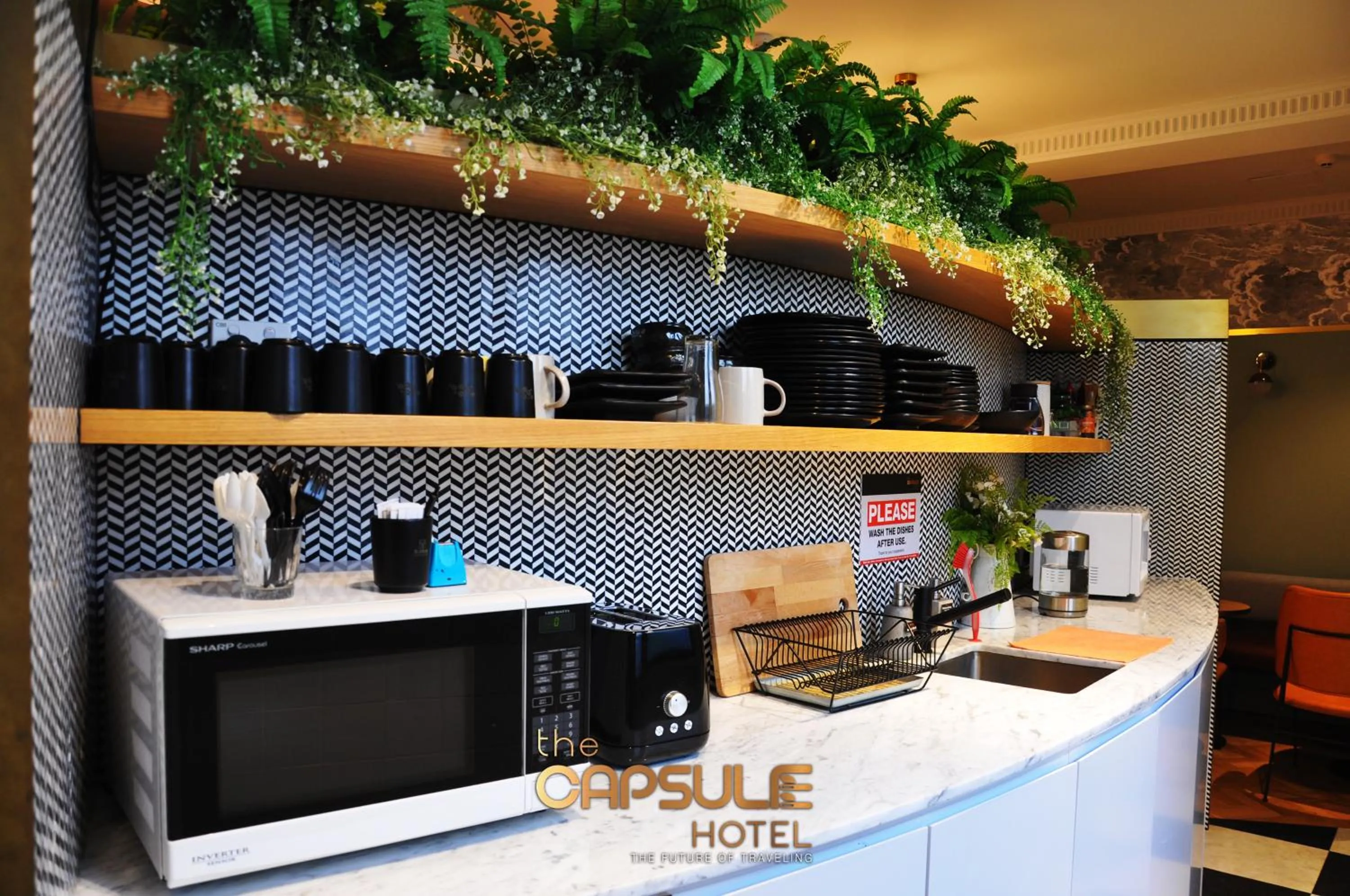 Coffee/tea facilities in The Capsule Hotel