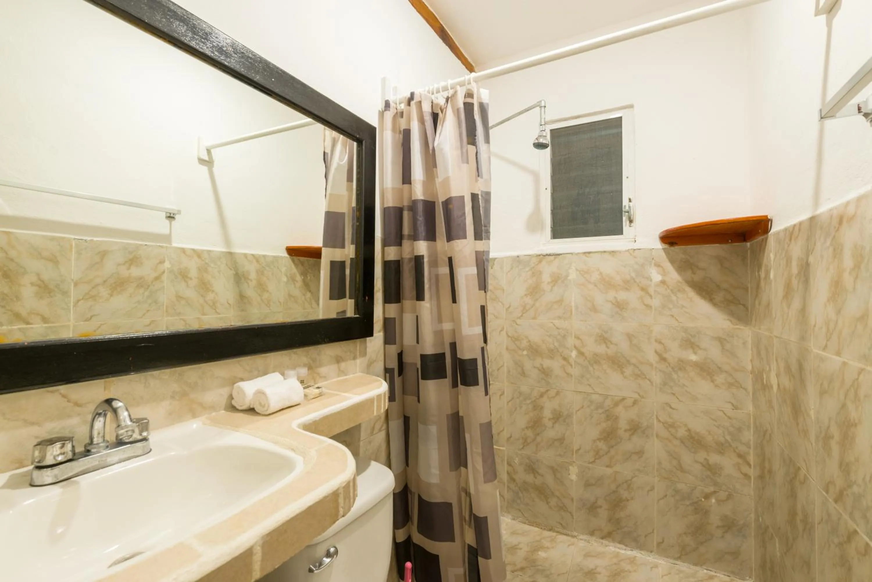 Bathroom in Hotel Caracol Puerto Morelos