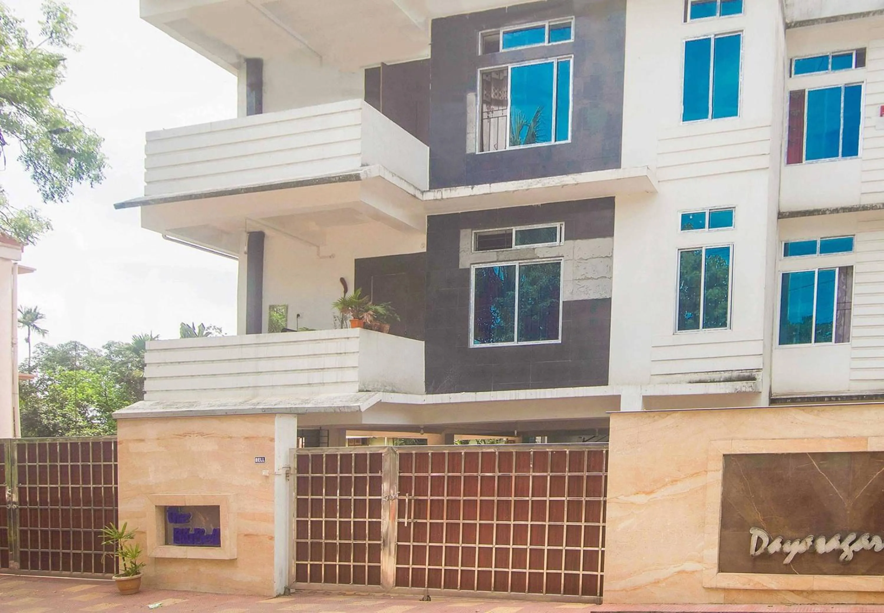 Facade/entrance in Hotel OThe Blu Bell