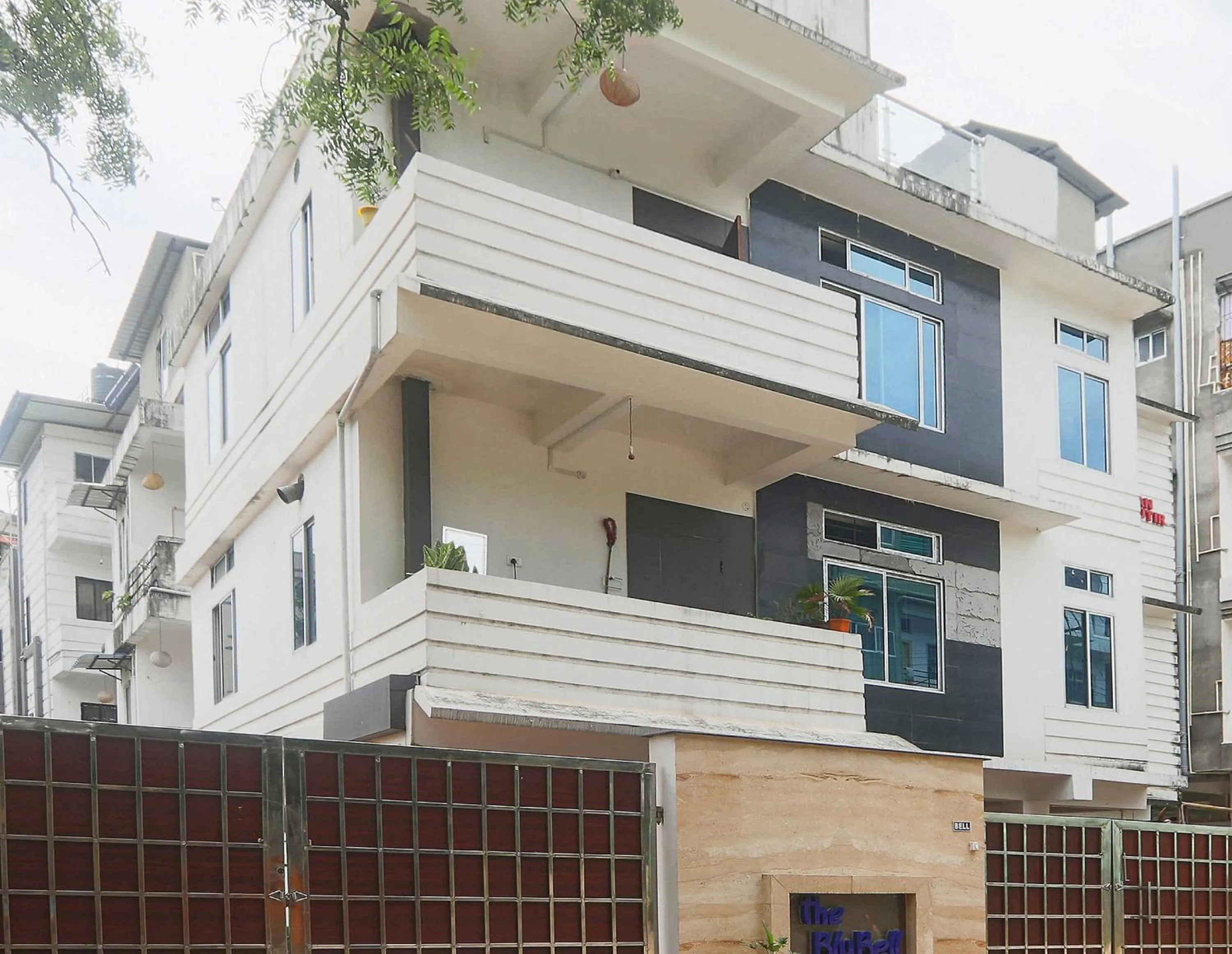 Facade/entrance in Hotel OThe Blu Bell