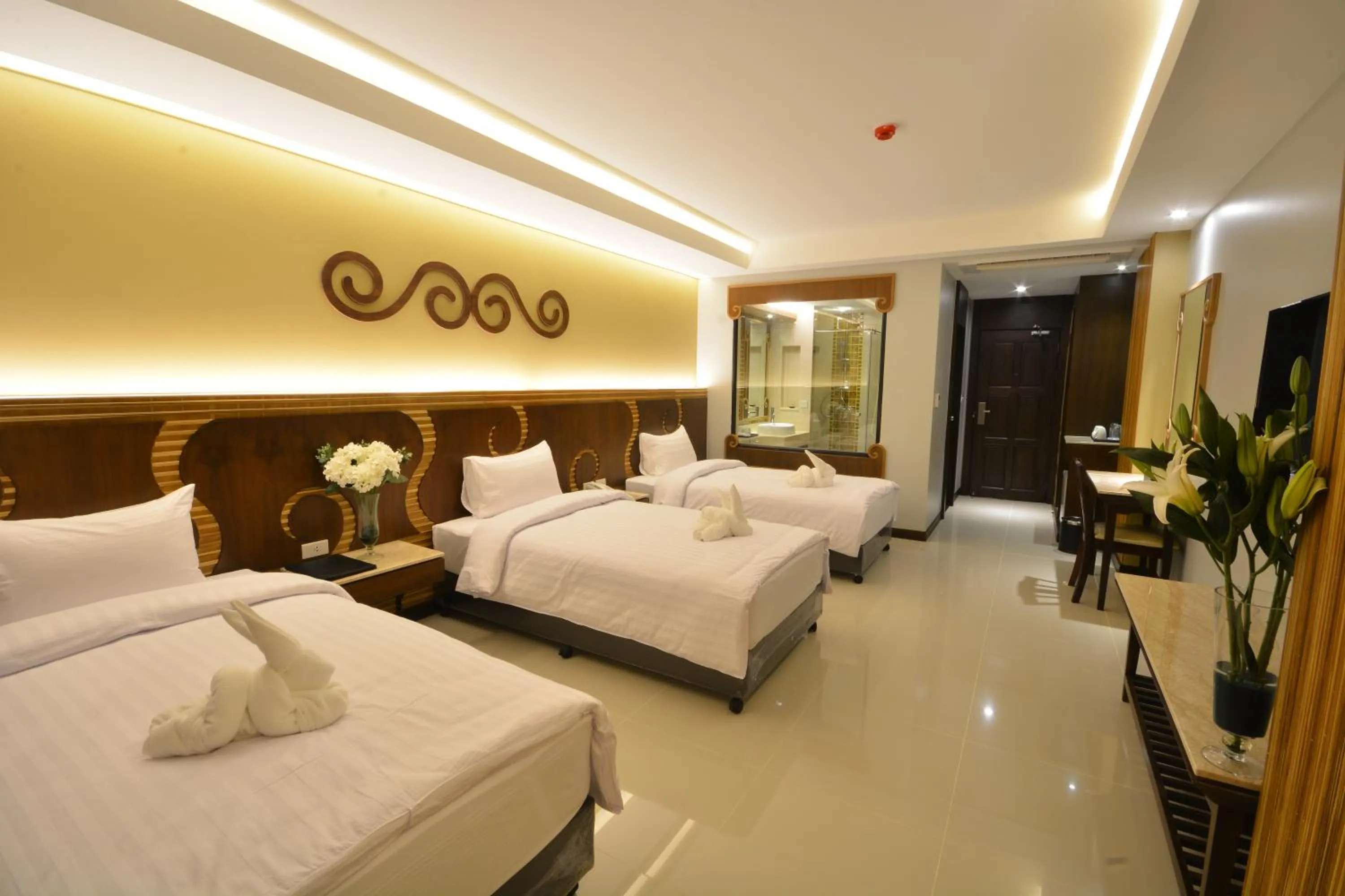 Bed in Le Bali Resort & Spa