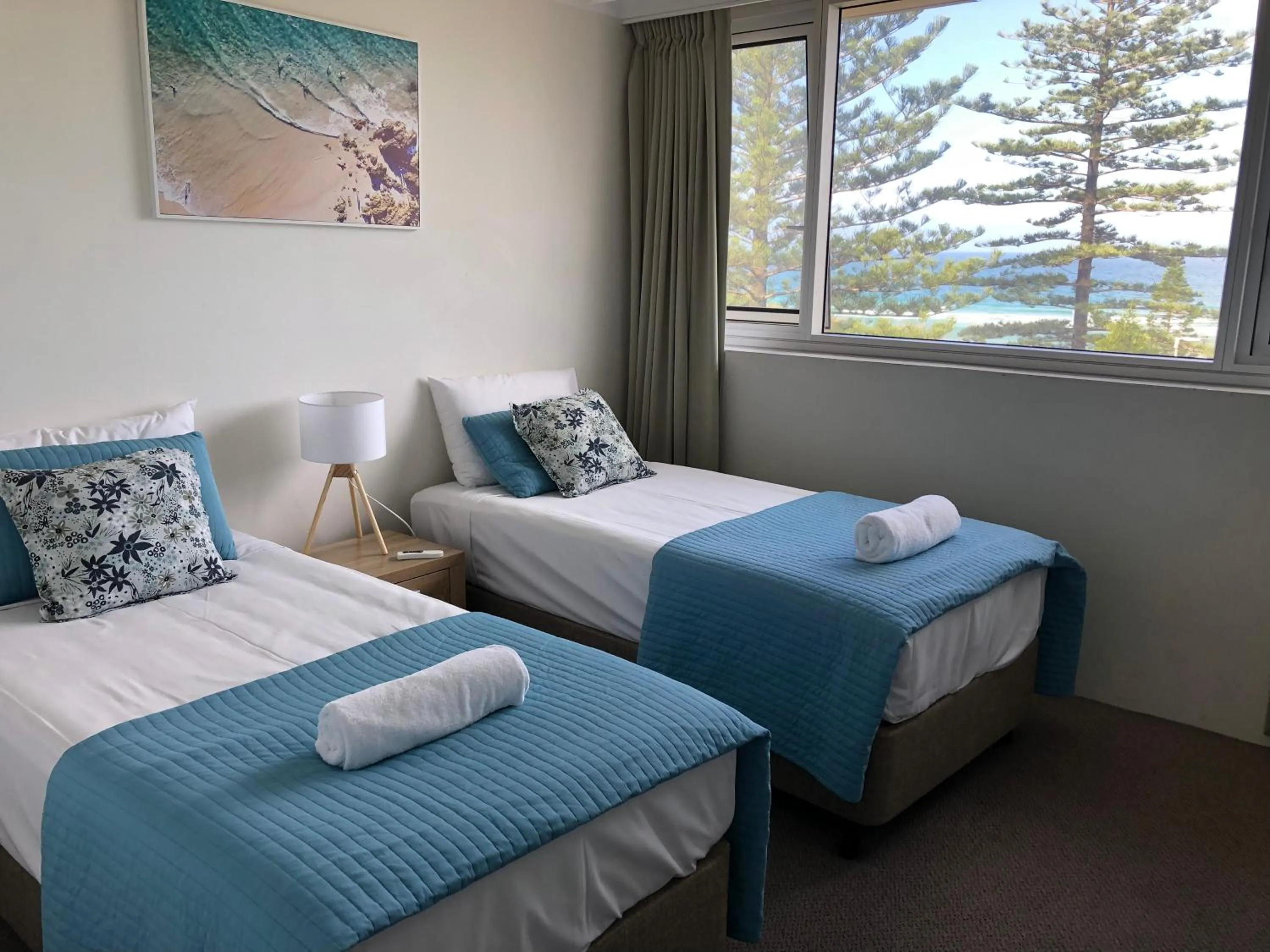 Bed in Oceania on Burleigh Beach