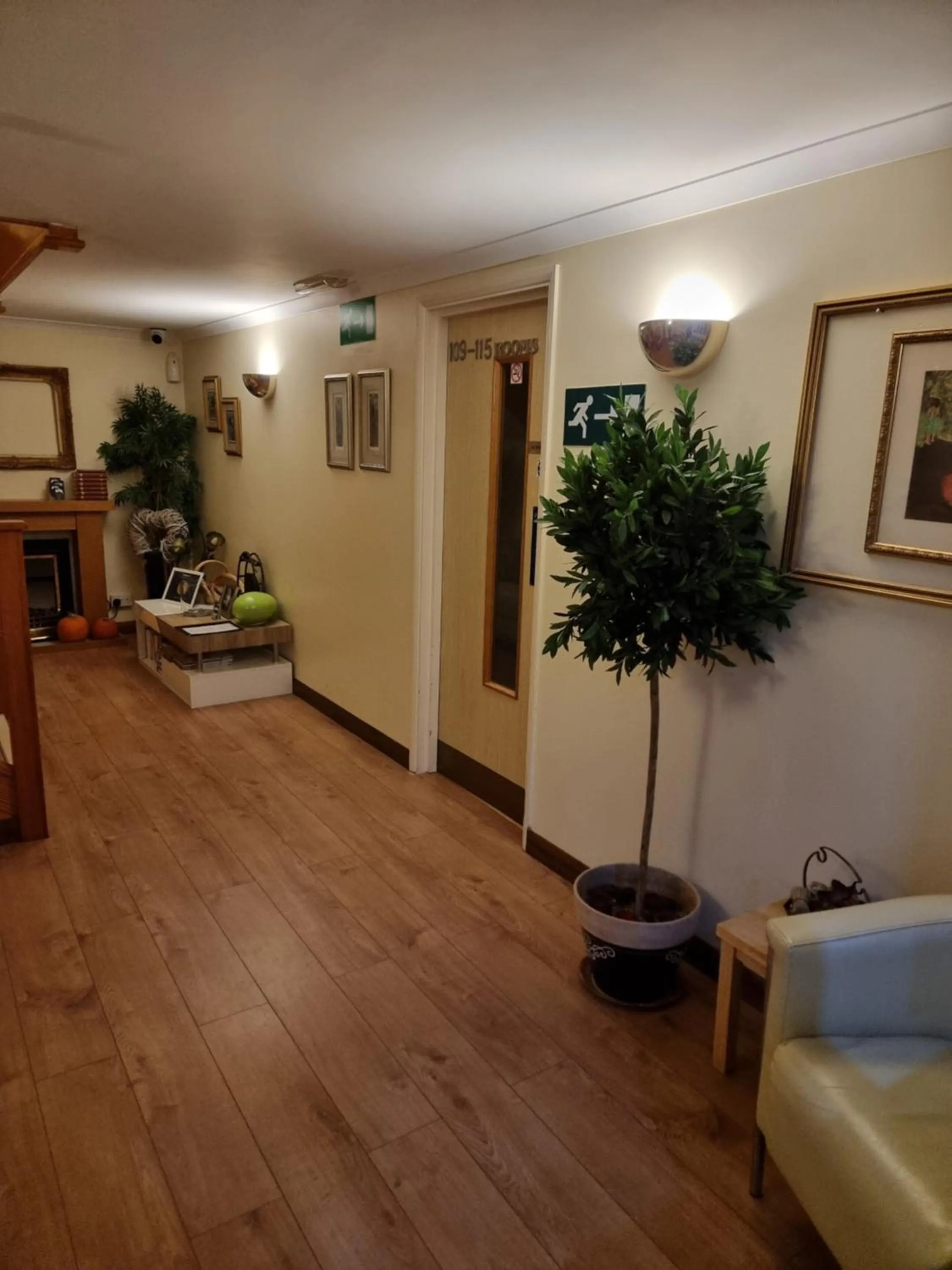 Lobby or reception in Travel Plaza Hotel