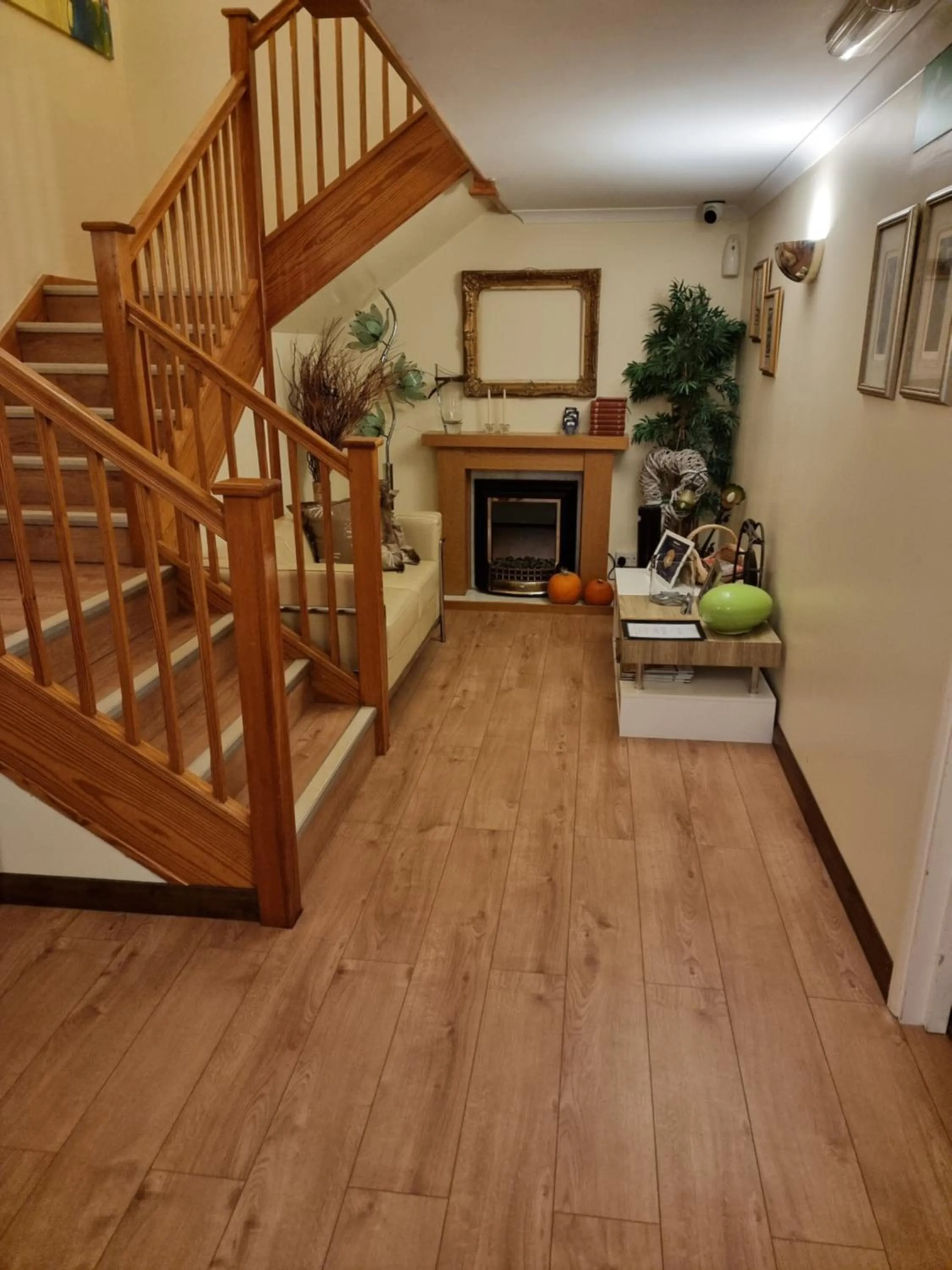 Lobby or reception in Travel Plaza Hotel