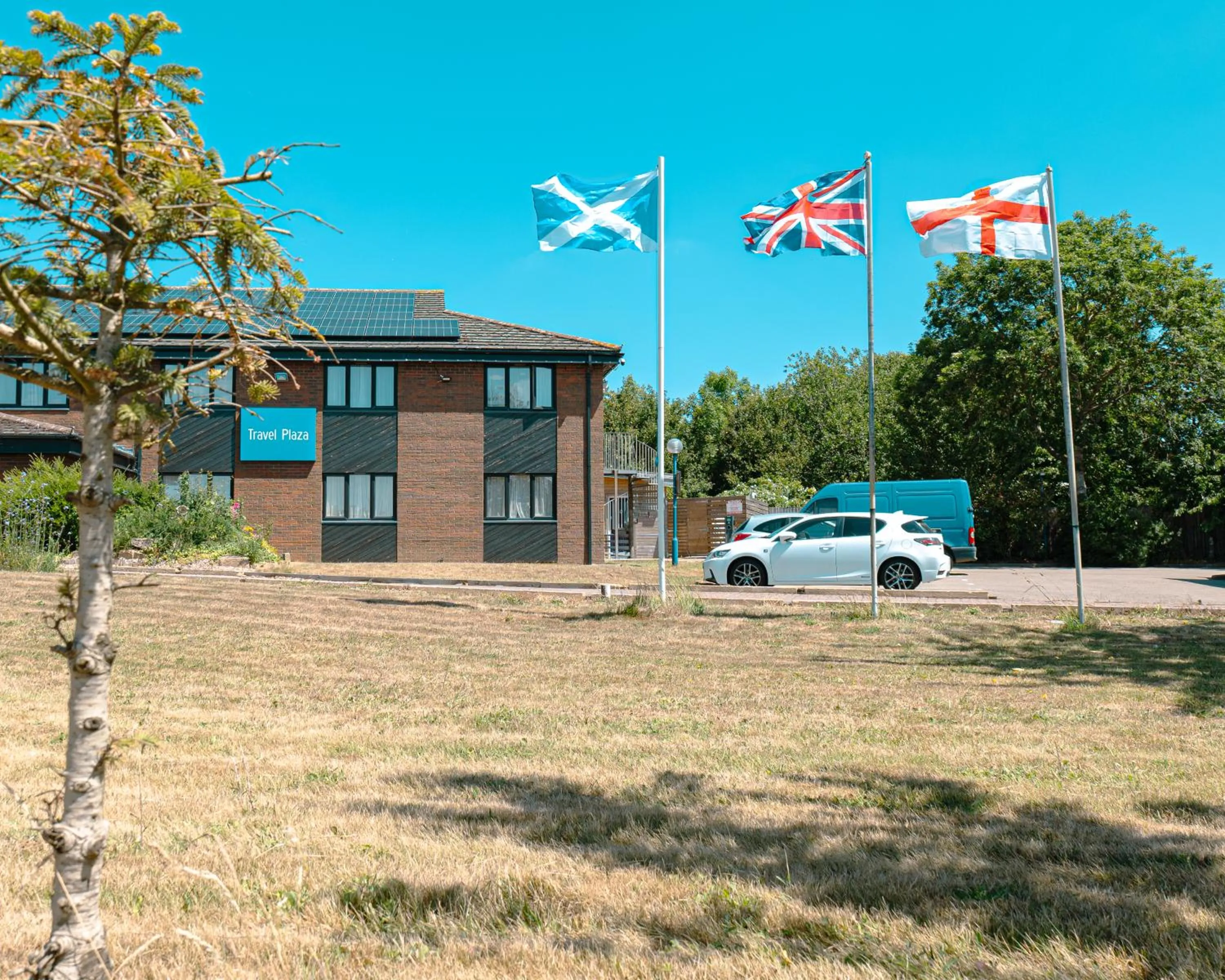 Property building in Travel Plaza Hotel