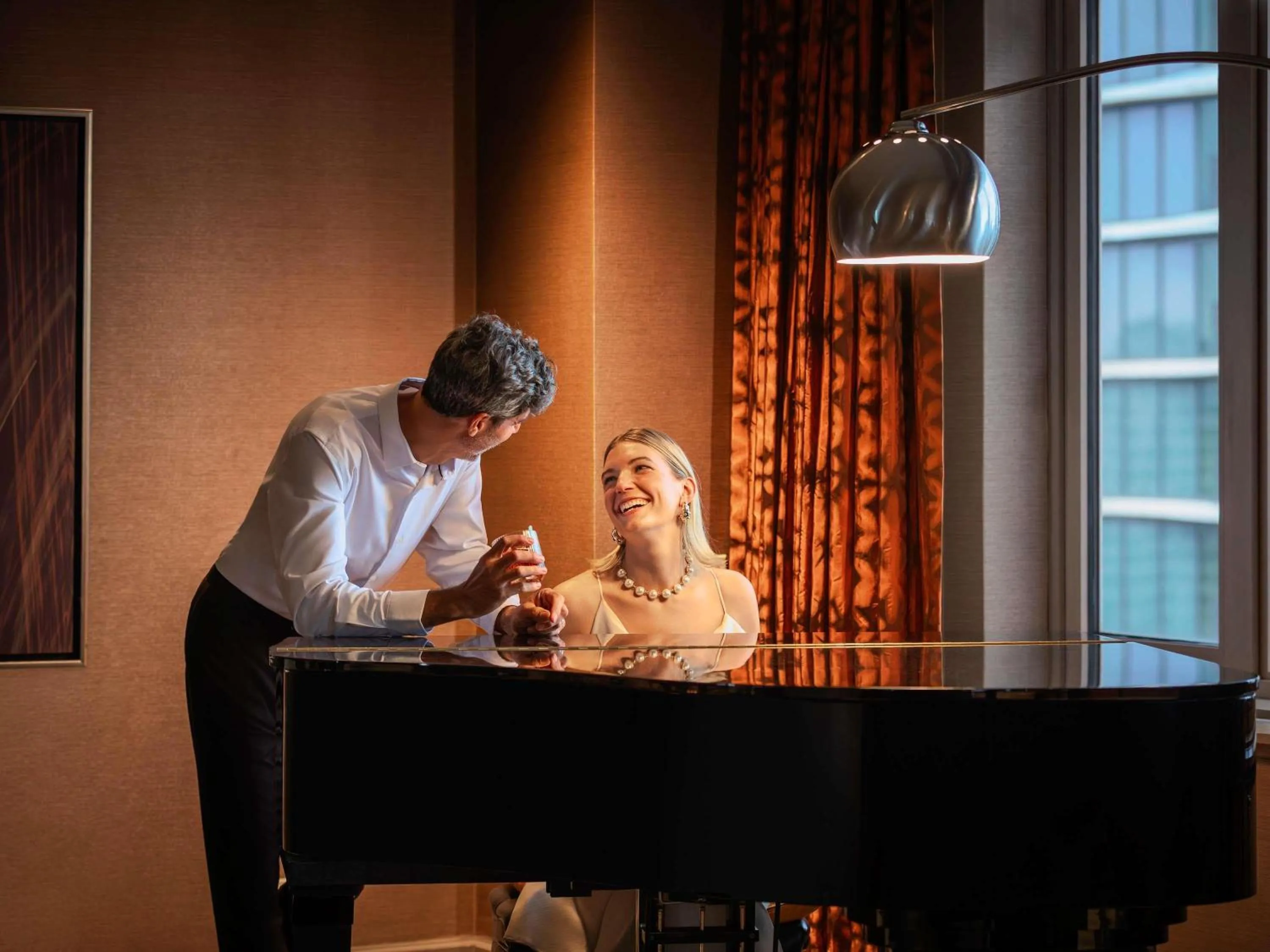 Photo of the whole room in Fairmont Chicago Millennium Park