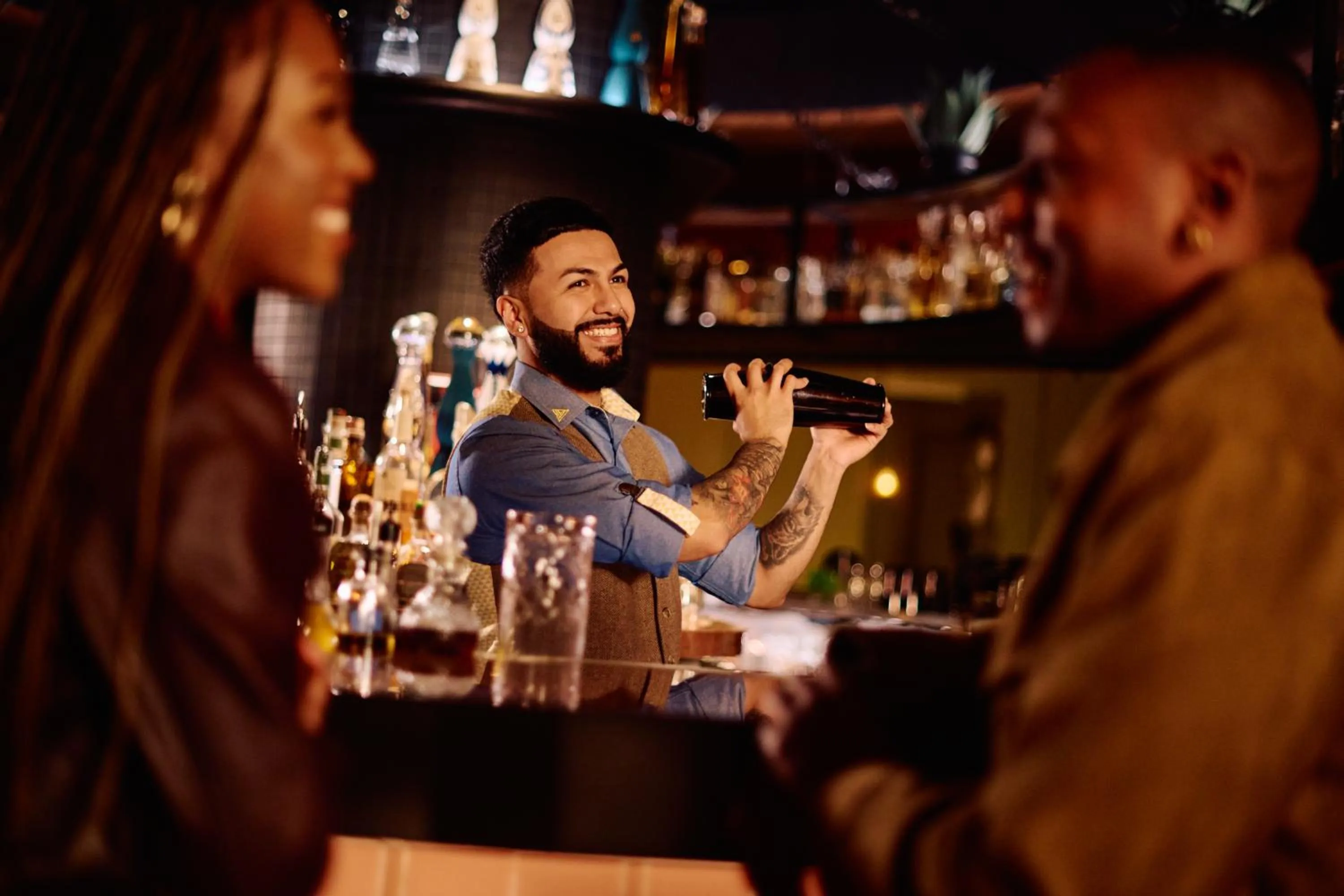 Restaurant/places to eat in Fairmont Chicago Millennium Park