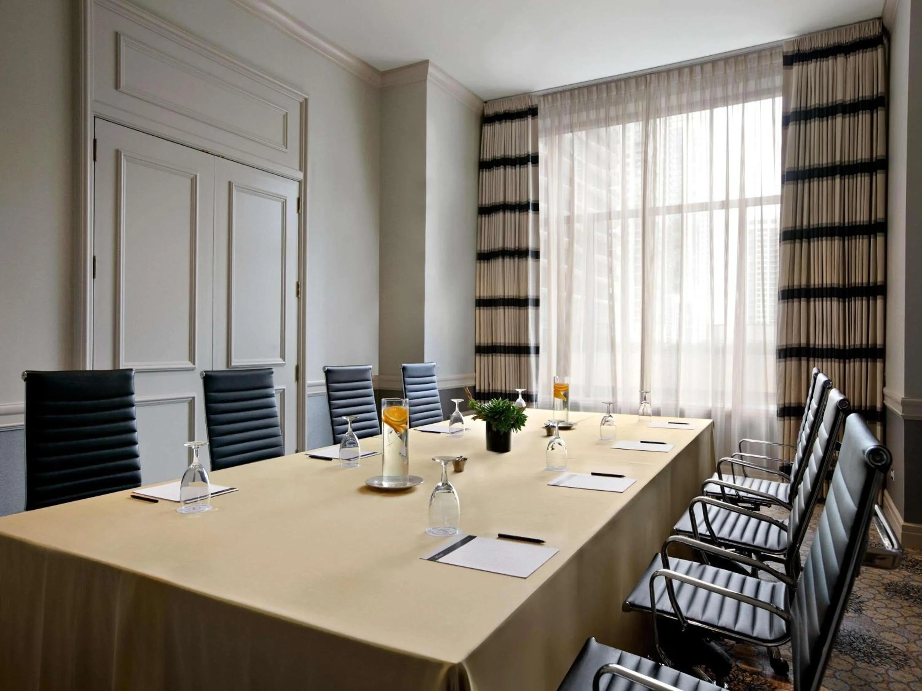 Meeting/conference room in Fairmont Chicago Millennium Park