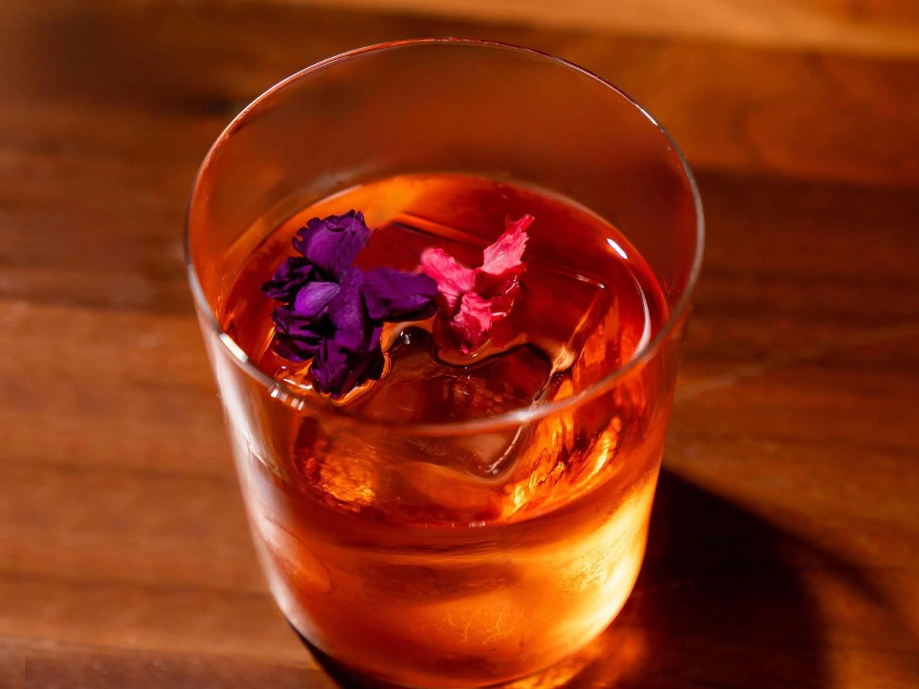 Lounge or bar in Fairmont Chicago Millennium Park