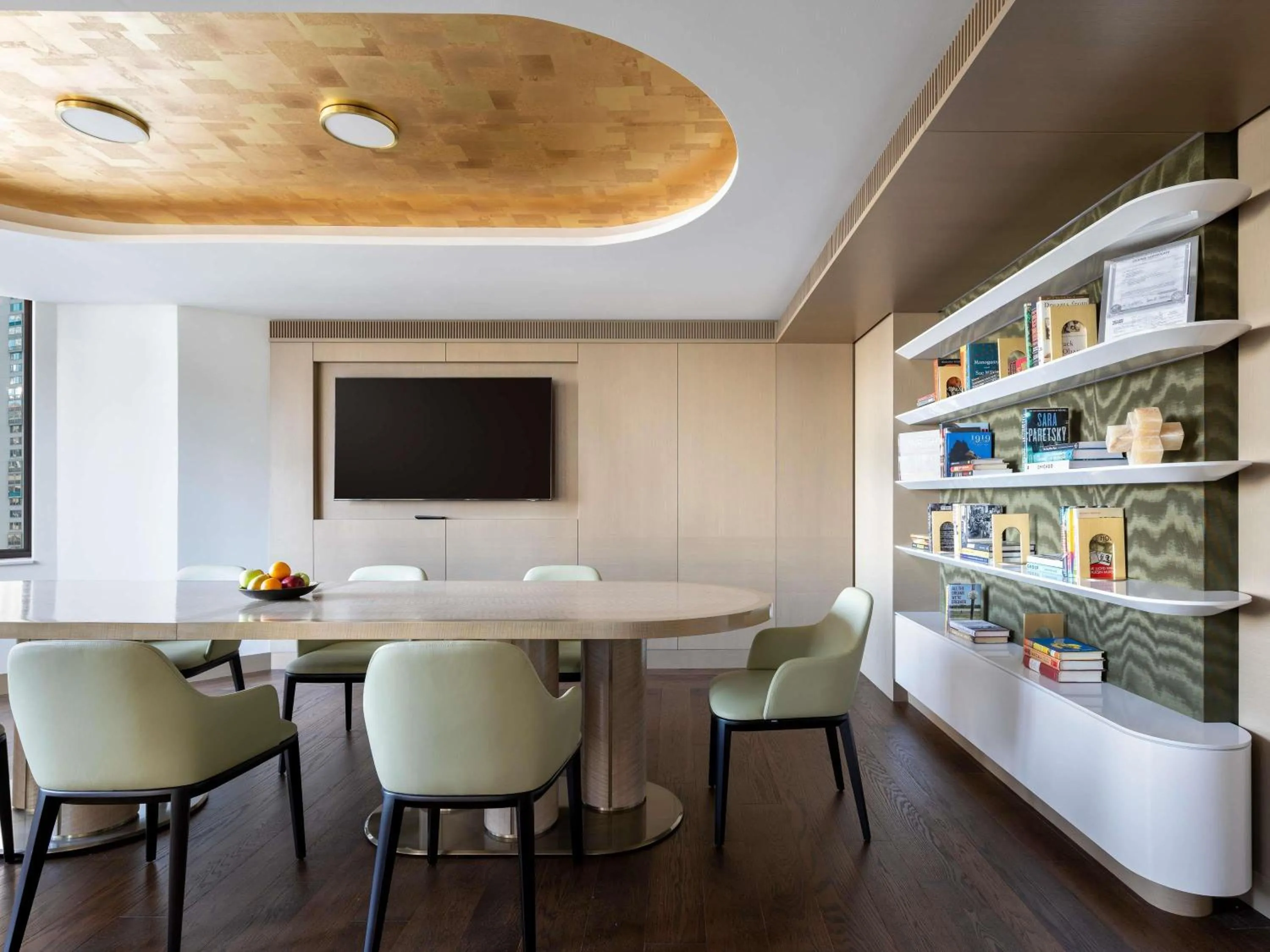 Bedroom in Fairmont Chicago Millennium Park