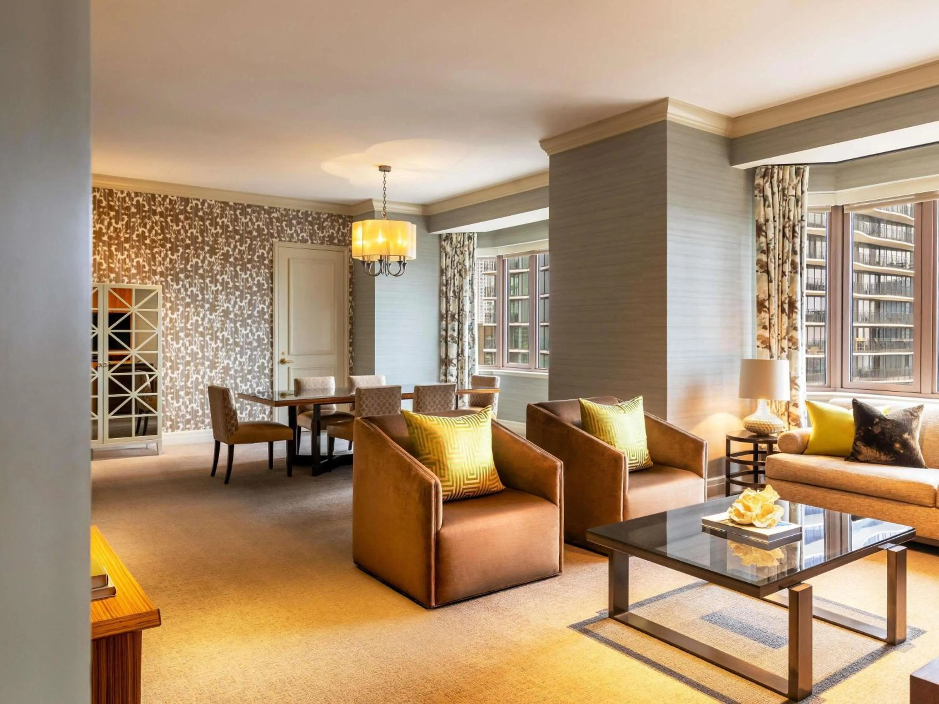 Bedroom in Fairmont Chicago Millennium Park