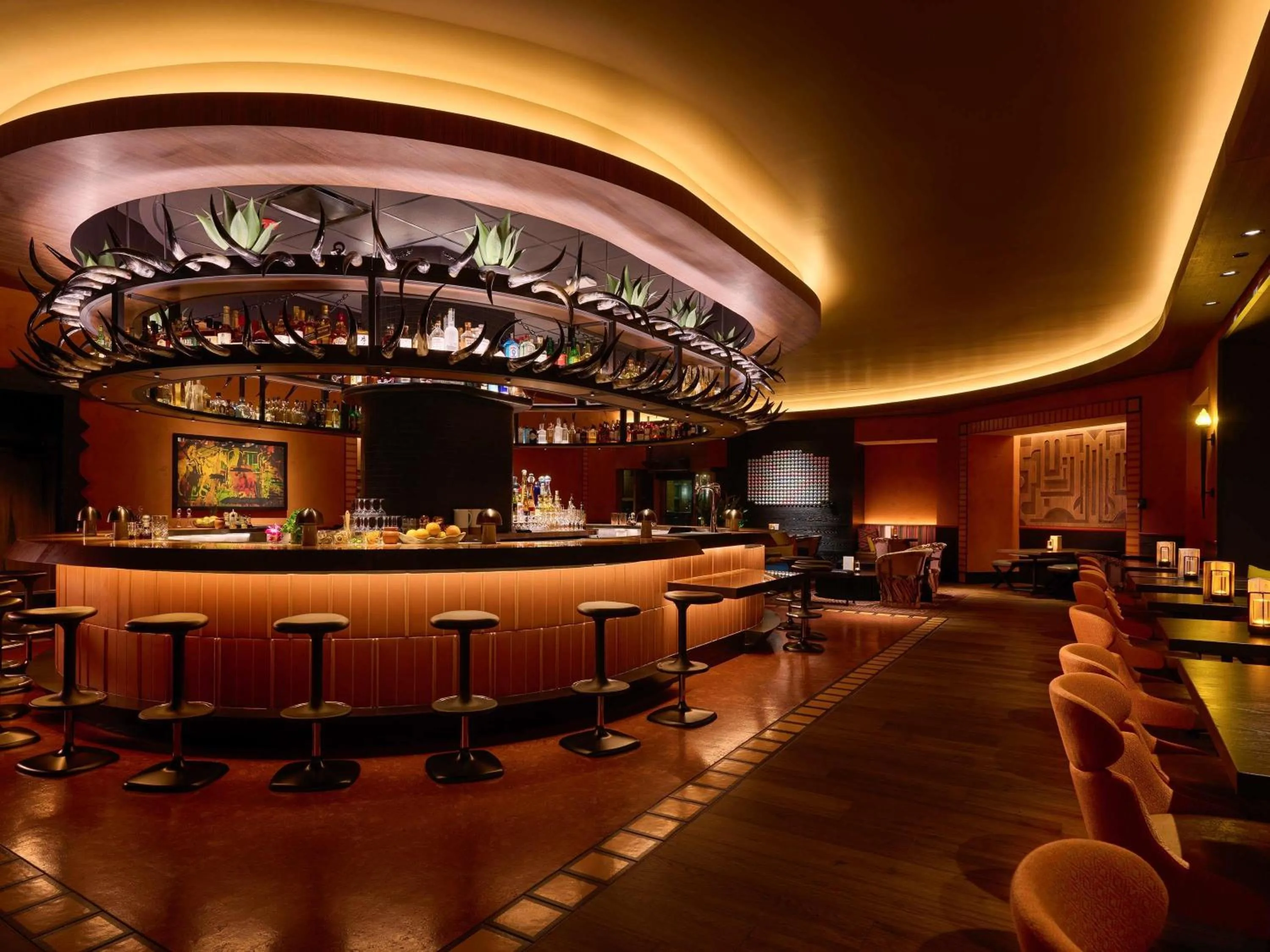 Lounge or bar in Fairmont Chicago Millennium Park