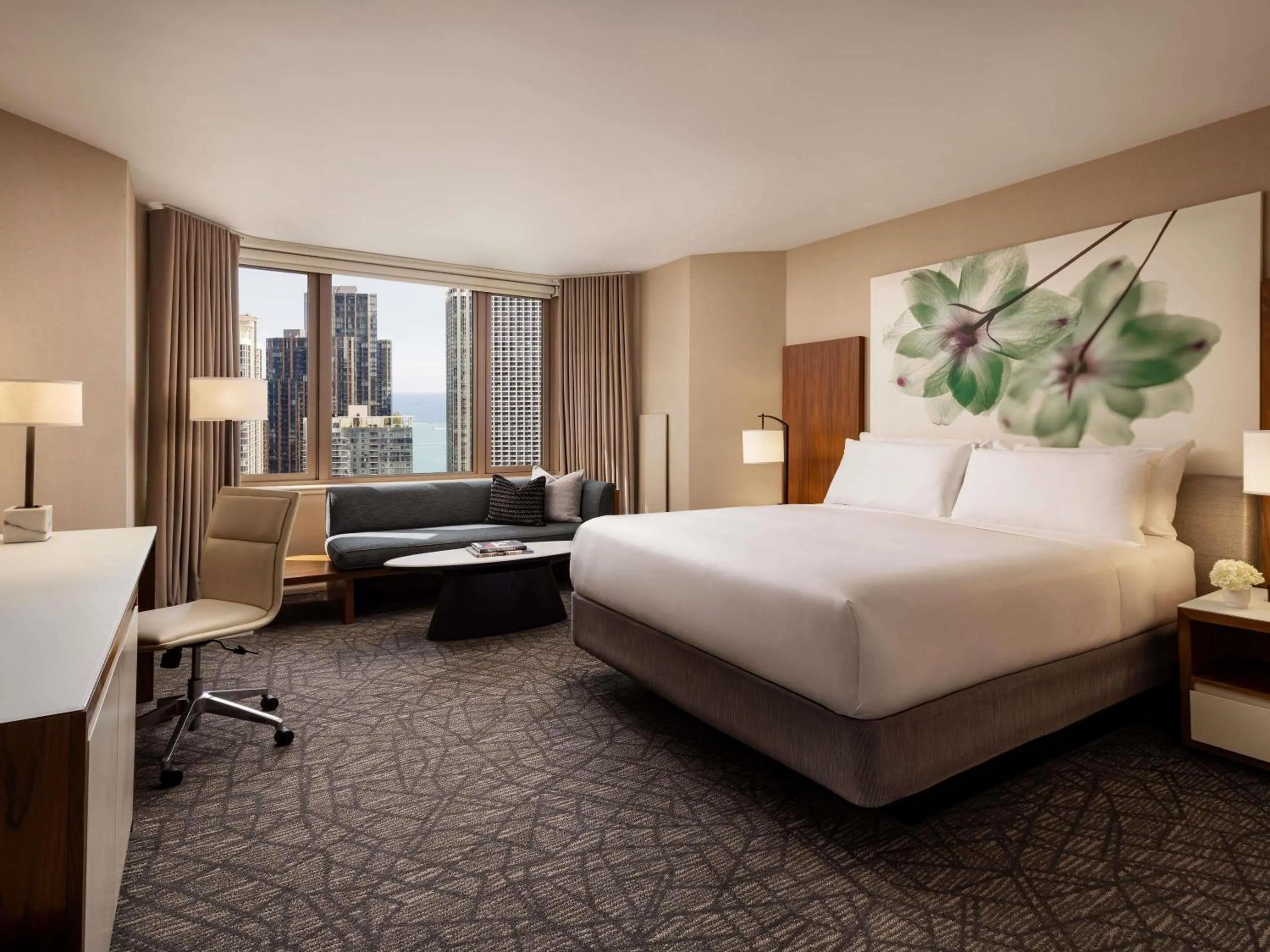 Bedroom, Bed in Fairmont Chicago Millennium Park