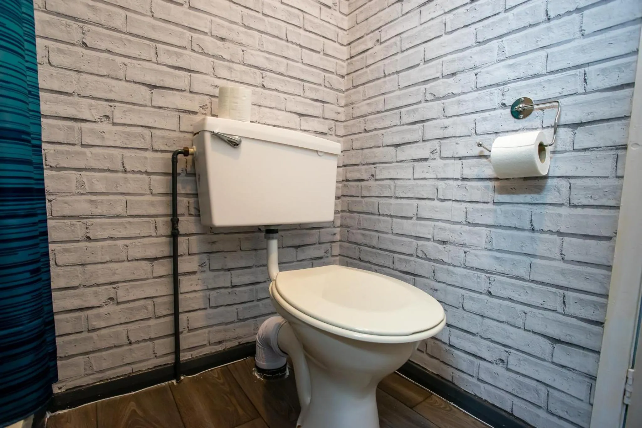 Toilet in The Carlton Hotel