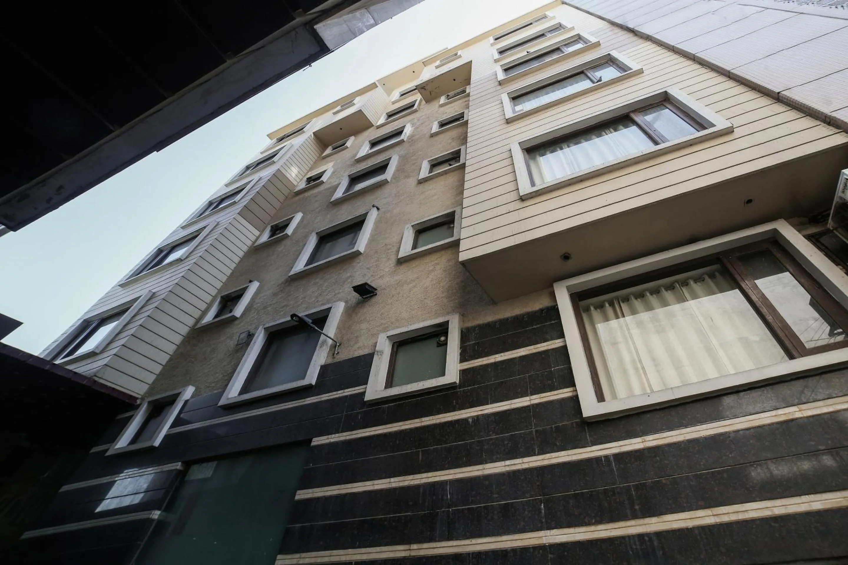 Facade/entrance in Townhouse Hollywood Heights