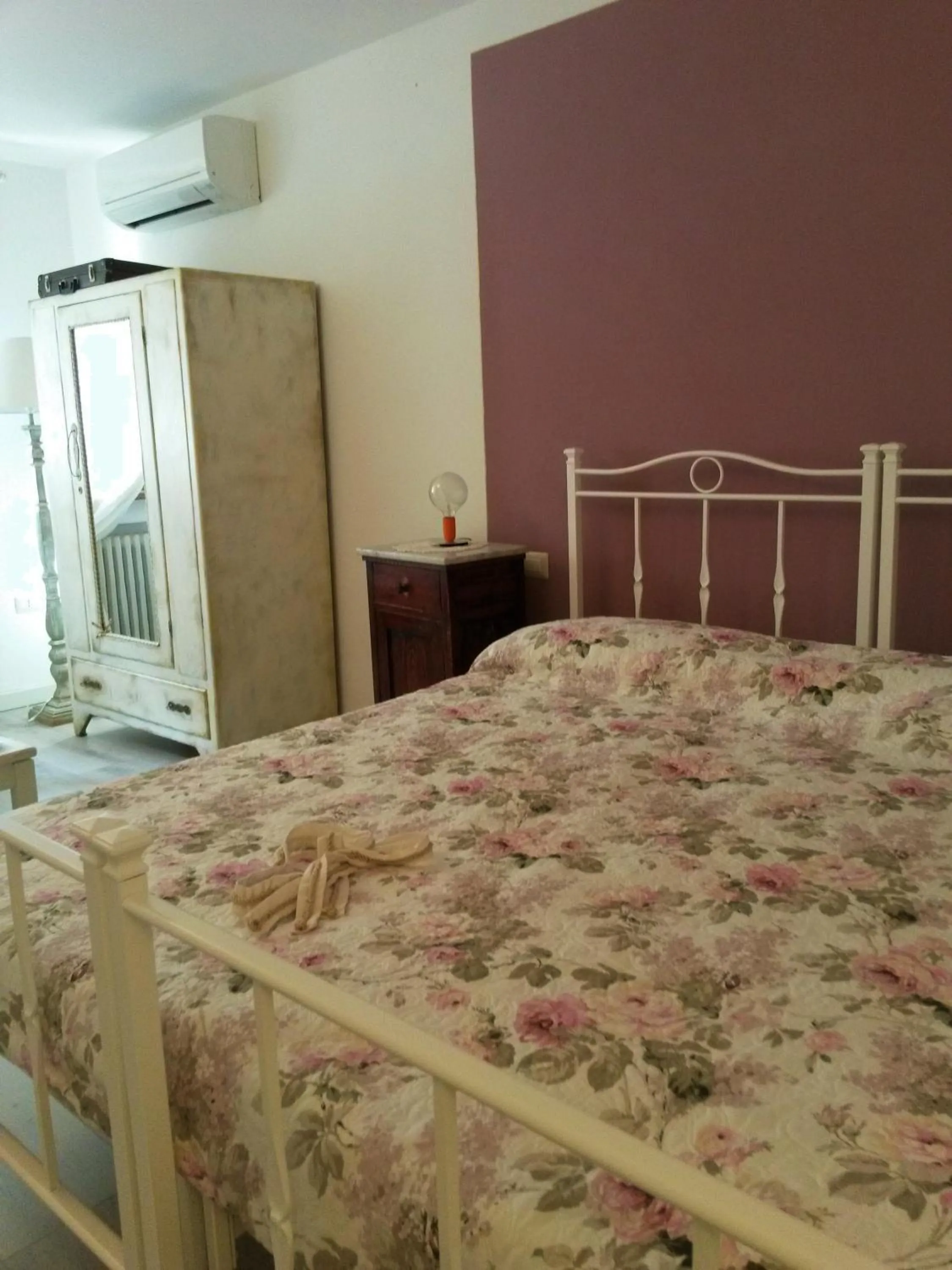 Photo of the whole room, Bed in CasaVittorio
