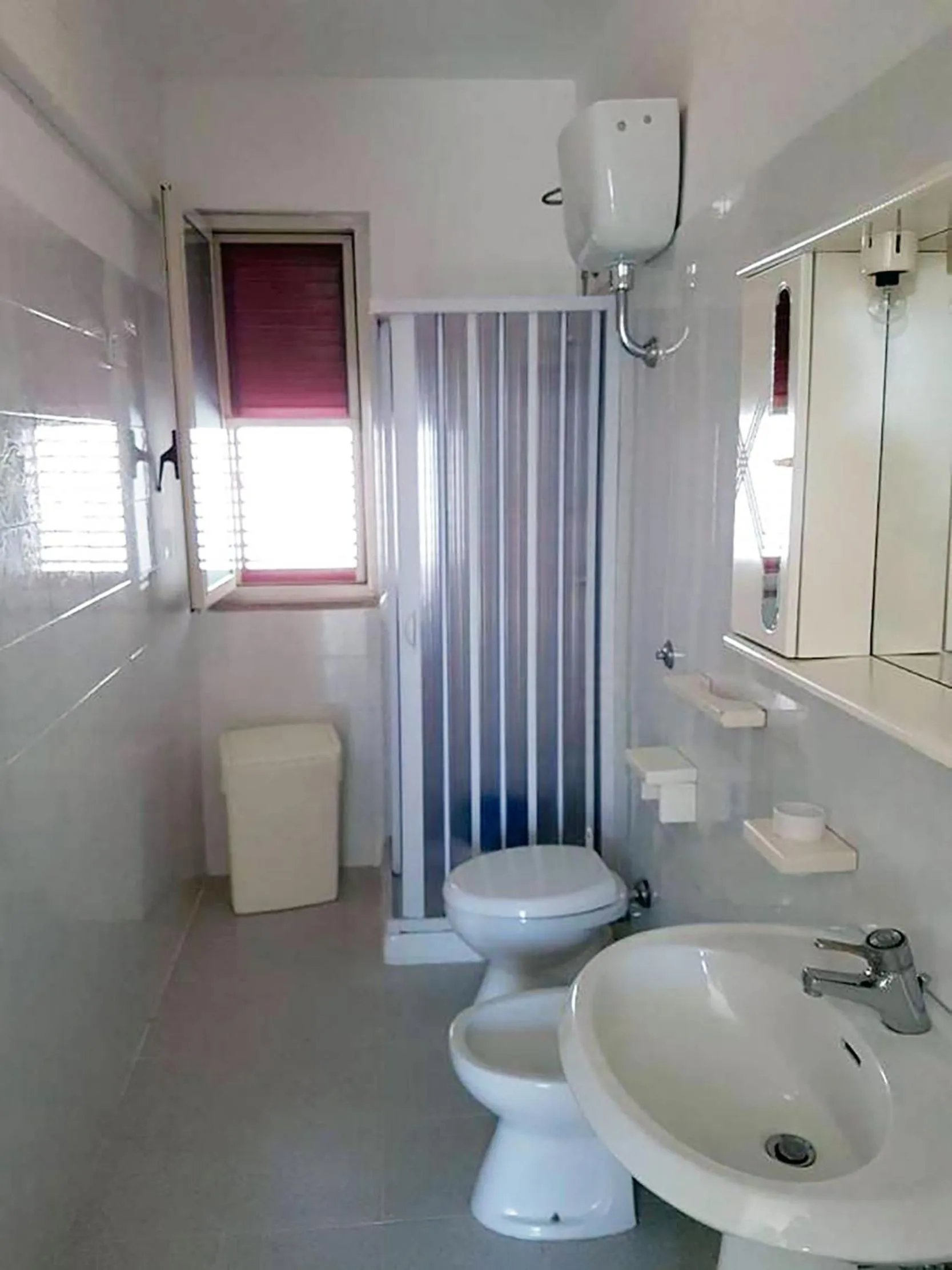 Shower in Residence Jolly