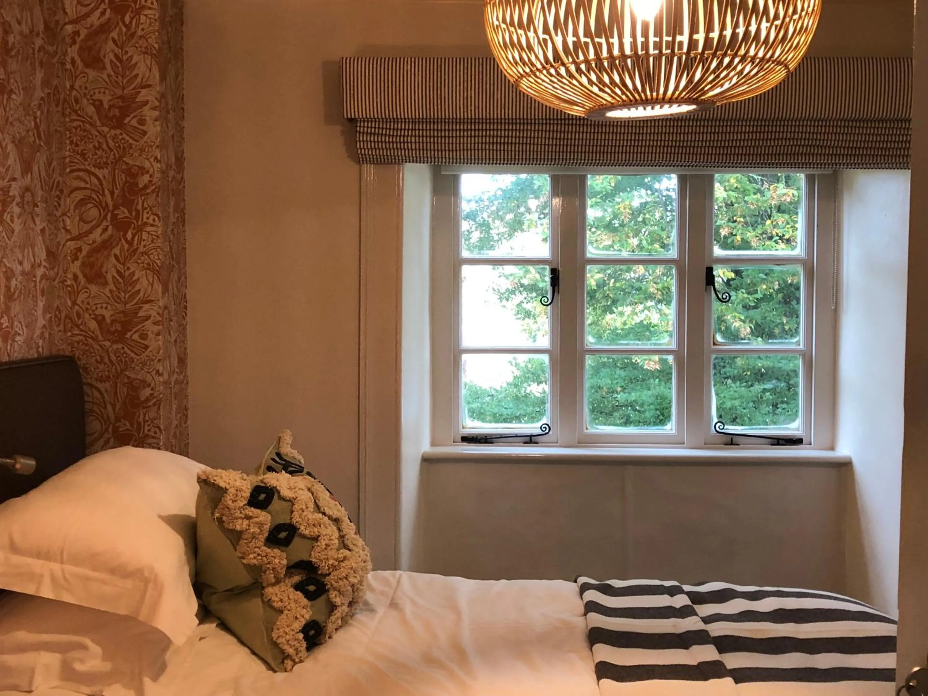 Bed in The Red Lion Inn