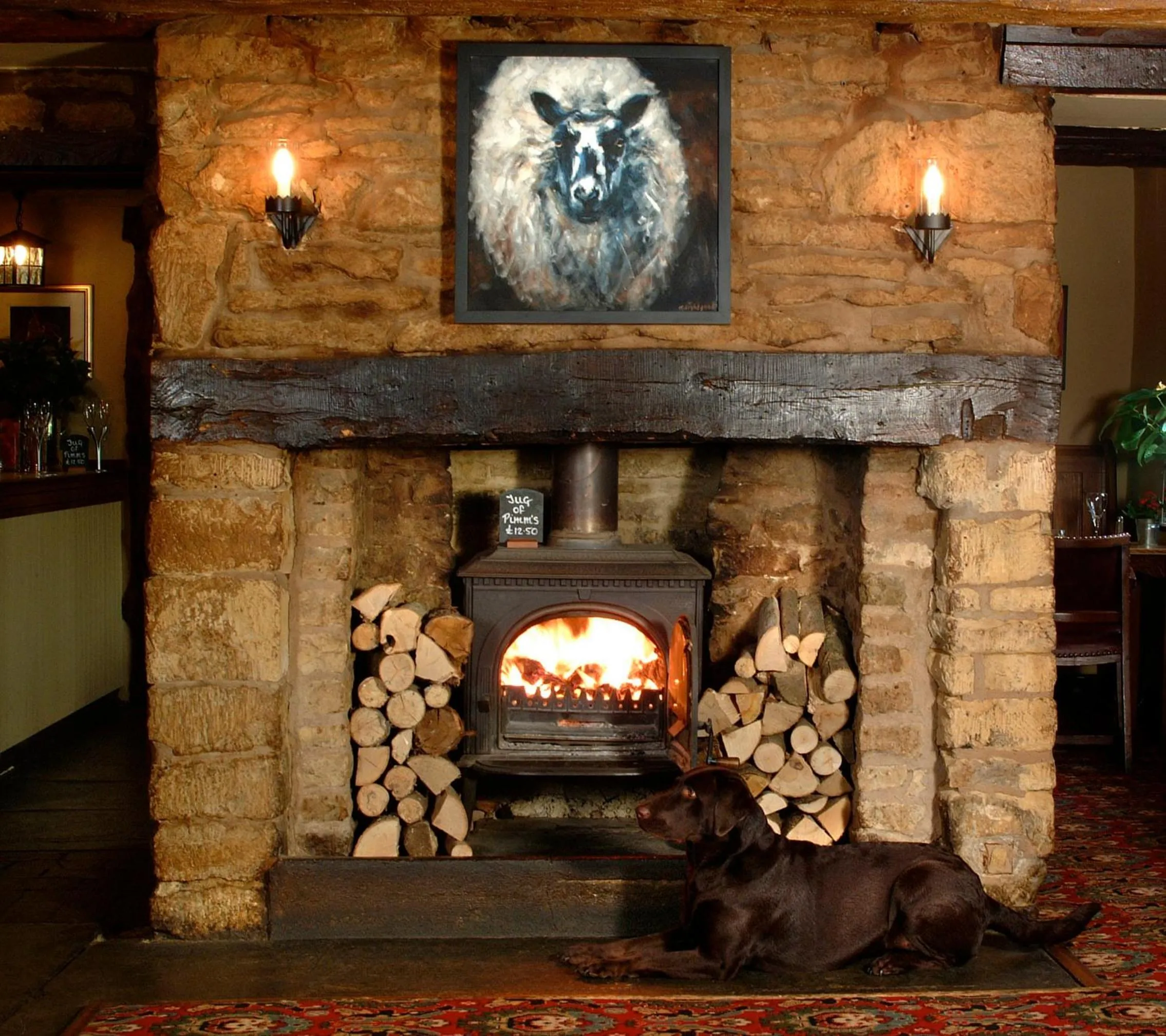 Lounge or bar in The Red Lion Inn