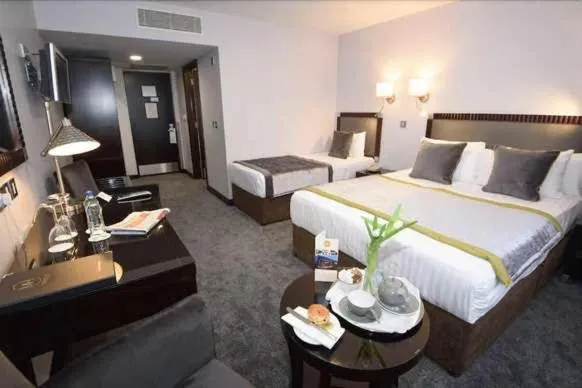 Bed in McGettigans Hotel