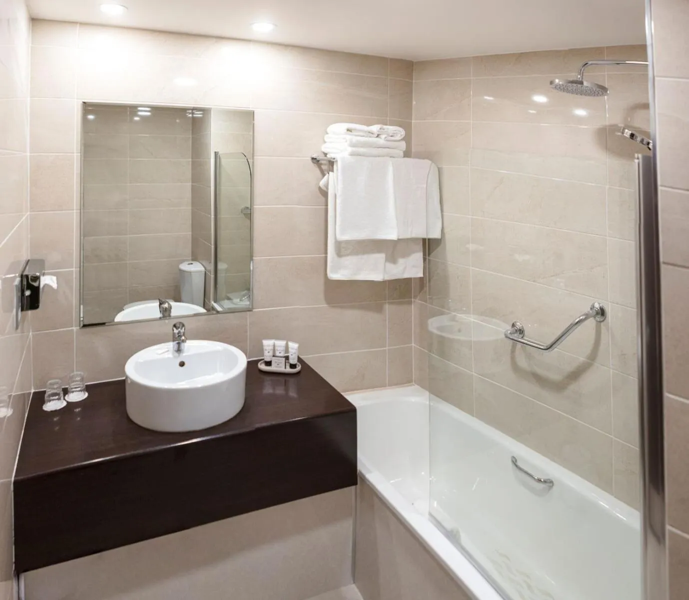 Shower in McGettigans Hotel