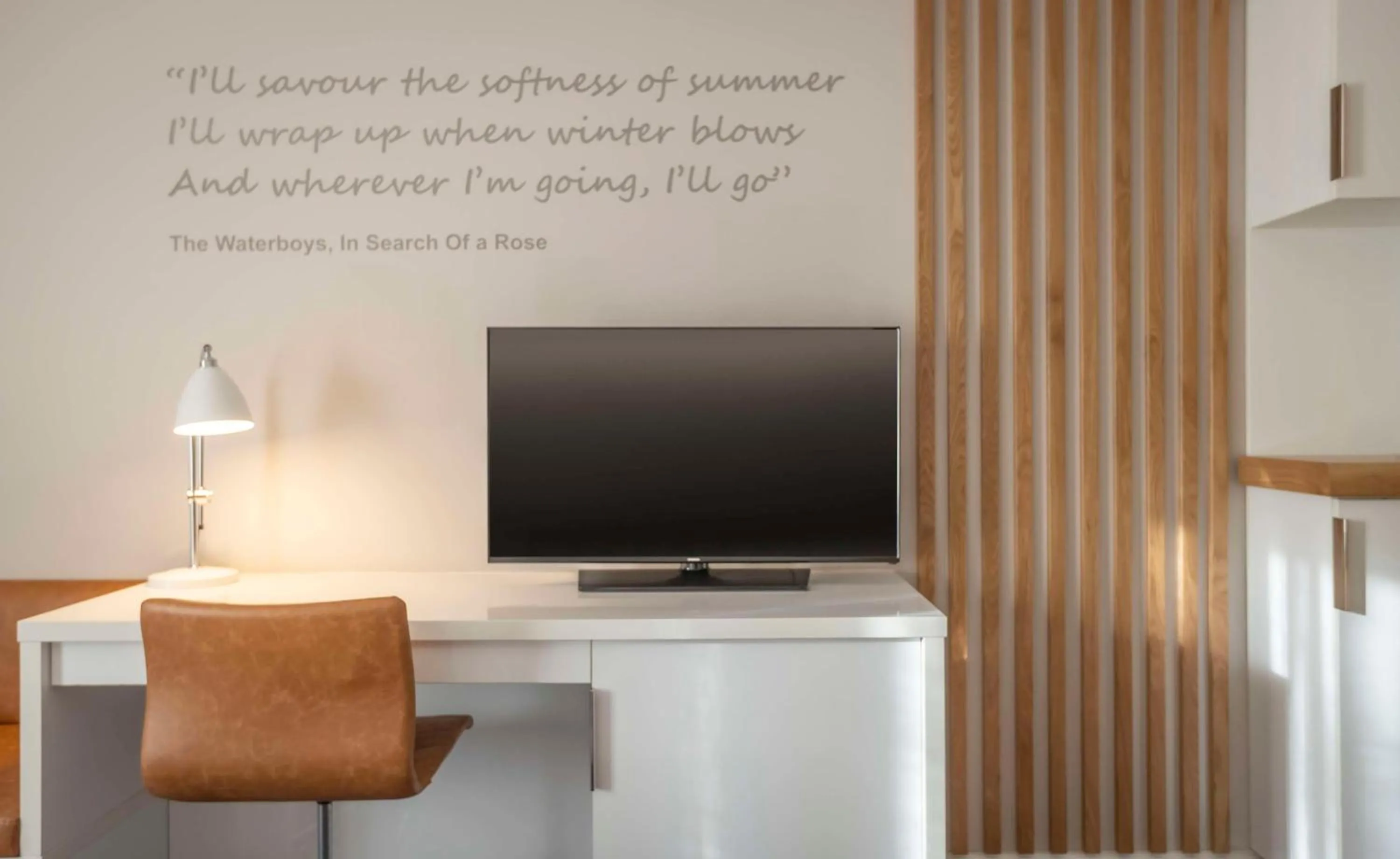 Bedroom in The Morrison Dublin, Curio Collection by Hilton