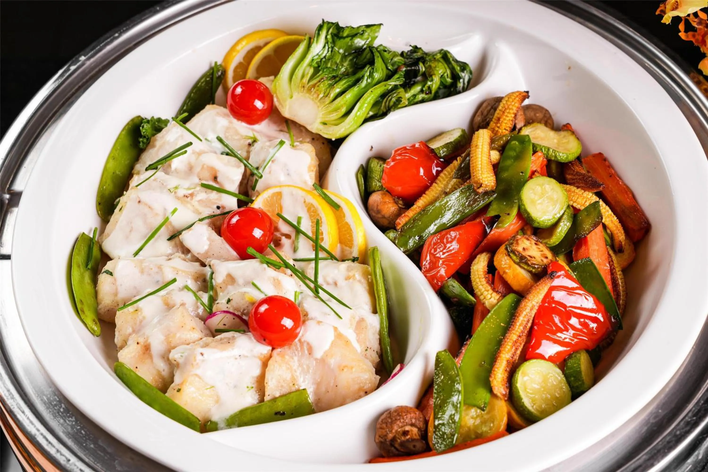 Food and drinks in Park Inn by Radisson Dubai Motor City