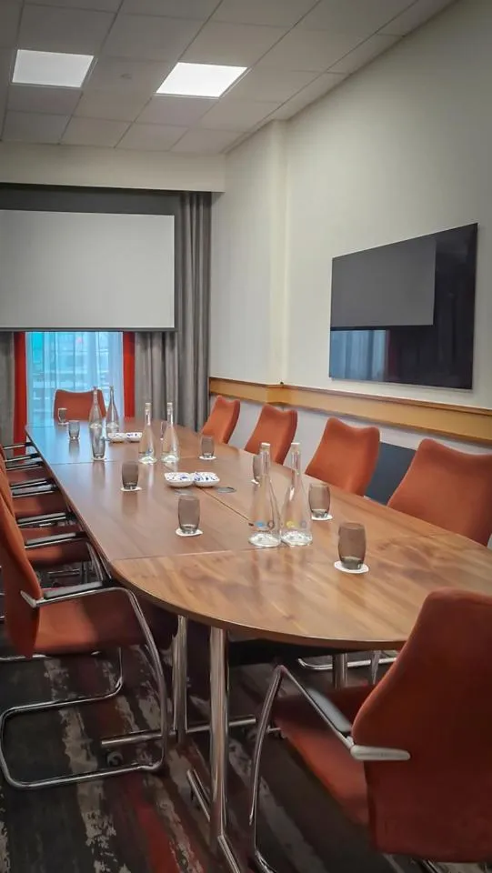 Meeting/conference room in Clayton Hotel, Leeds
