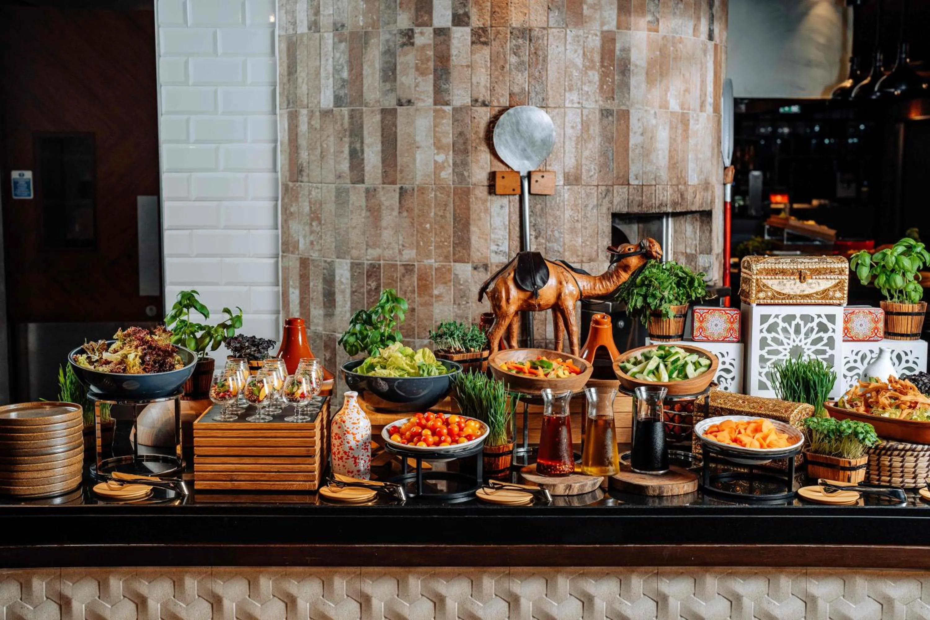 Restaurant/places to eat in DoubleTree by Hilton Dubai - Business Bay