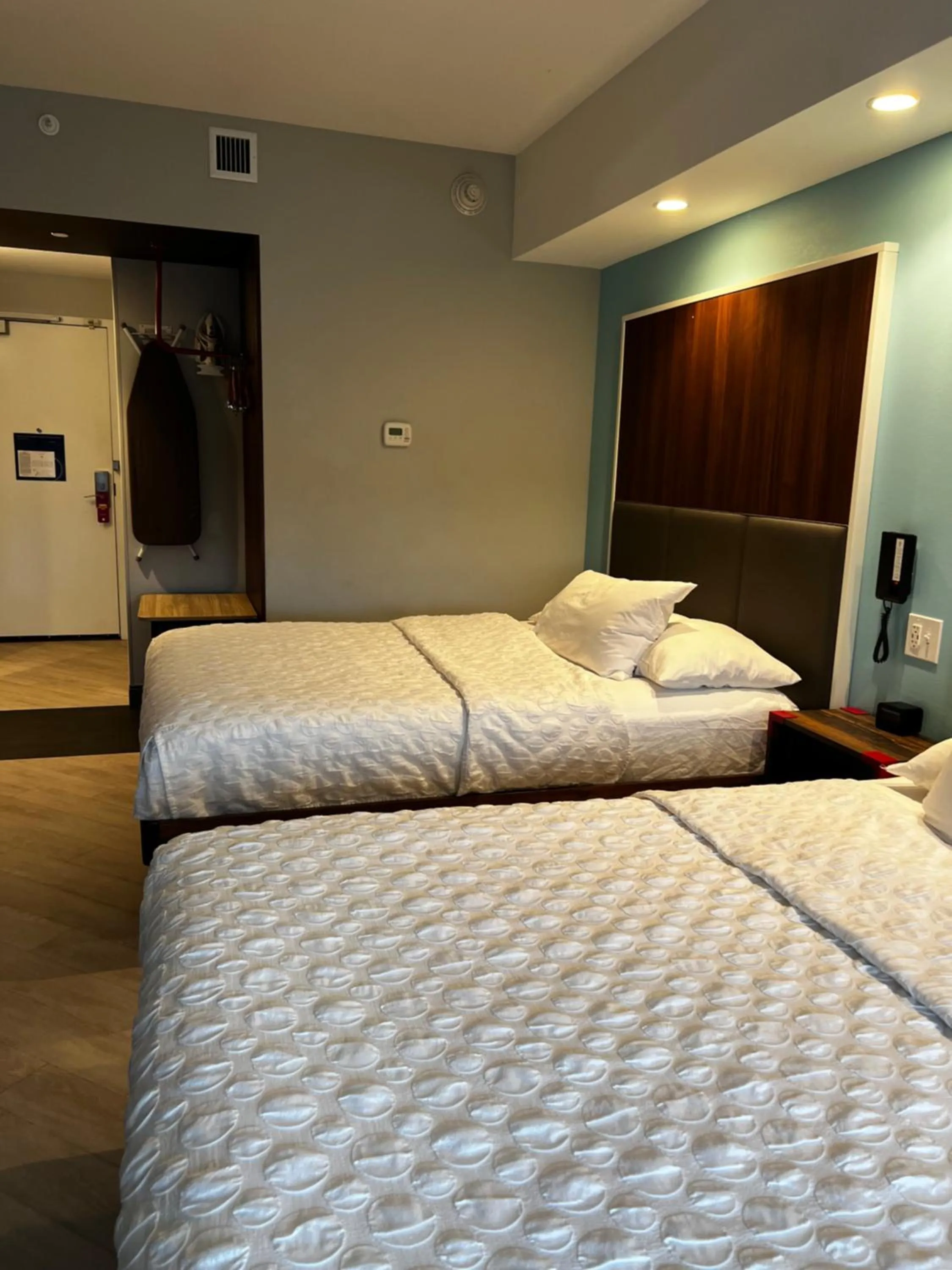 Bedroom, Bed in Tru By Hilton Lancaster East