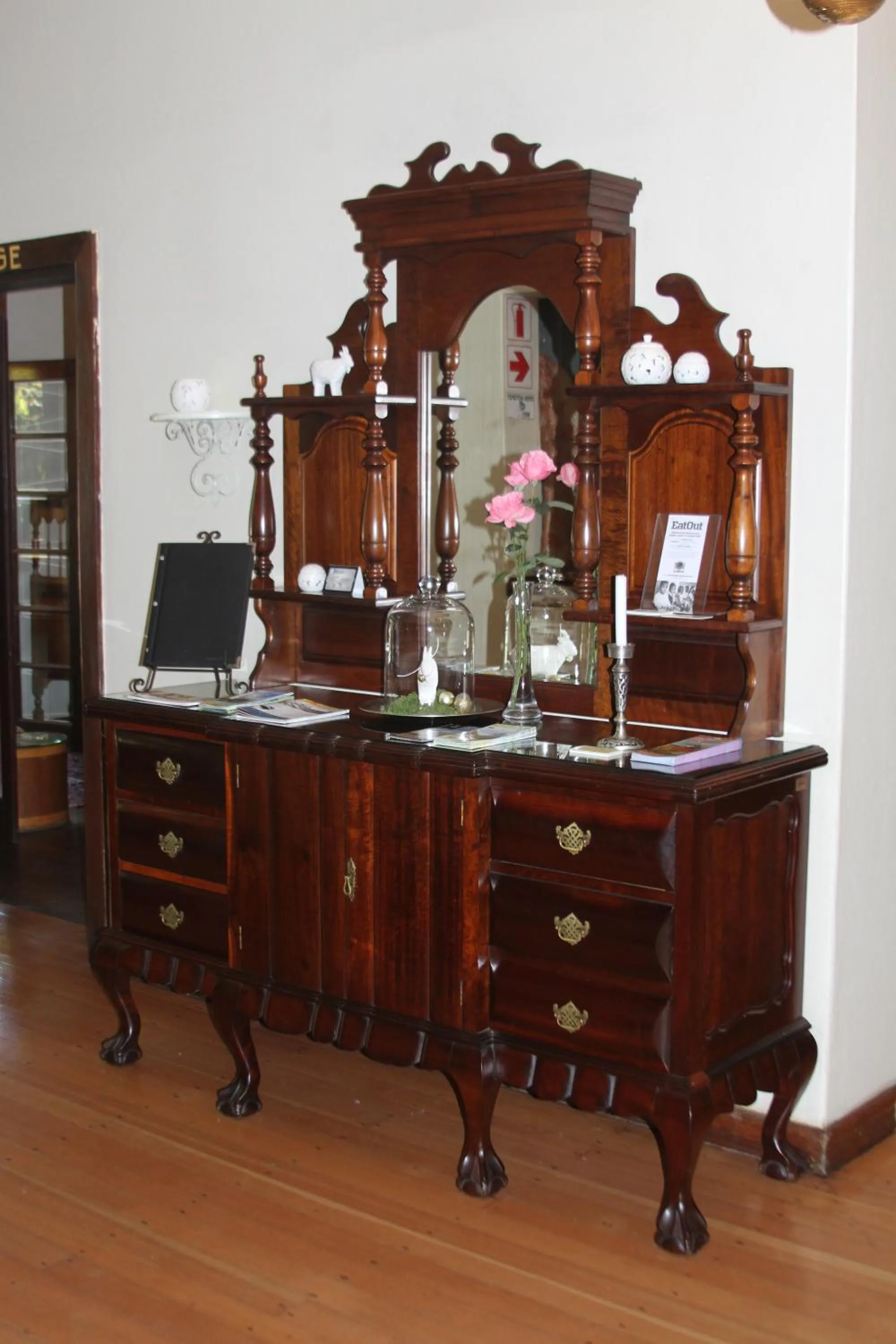 Lobby or reception in Ripple Hill Hotel