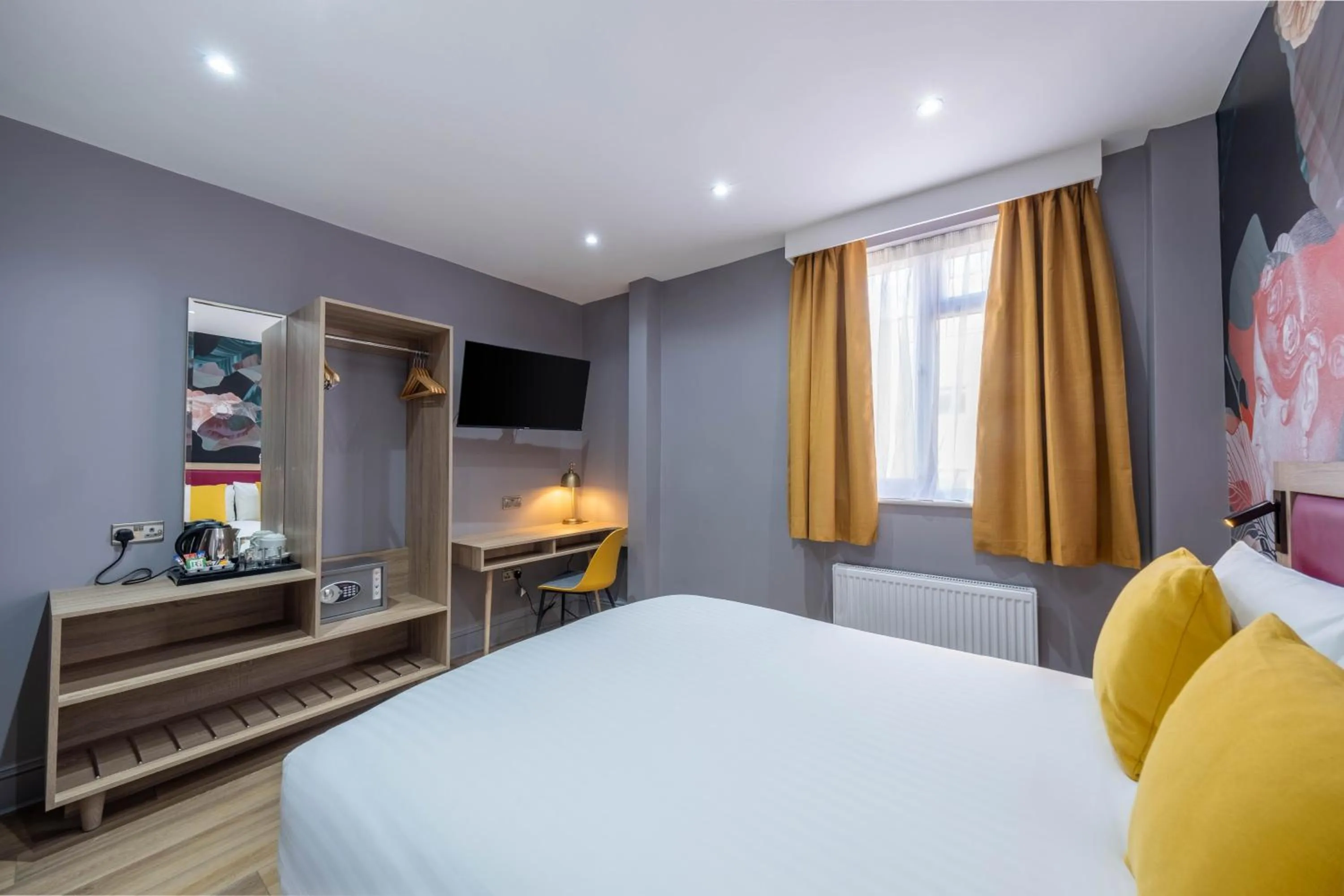 Bedroom, Bed in Comfort Inn Edgware Road W2