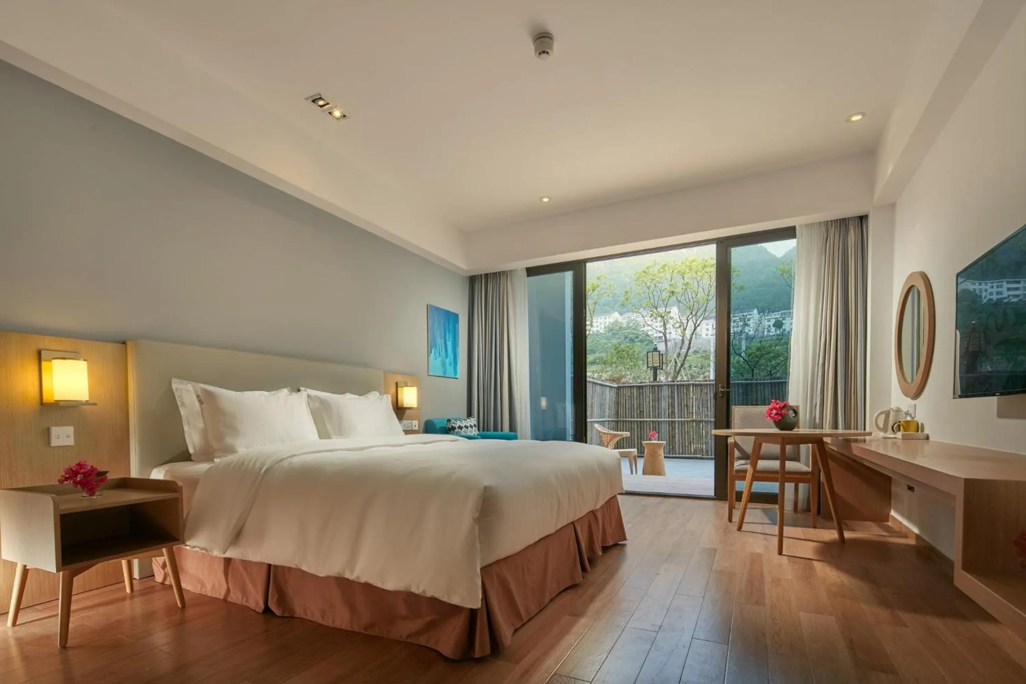 Photo of the whole room in Holiday Inn Express Zhejiang Qianxia Lake by IHG