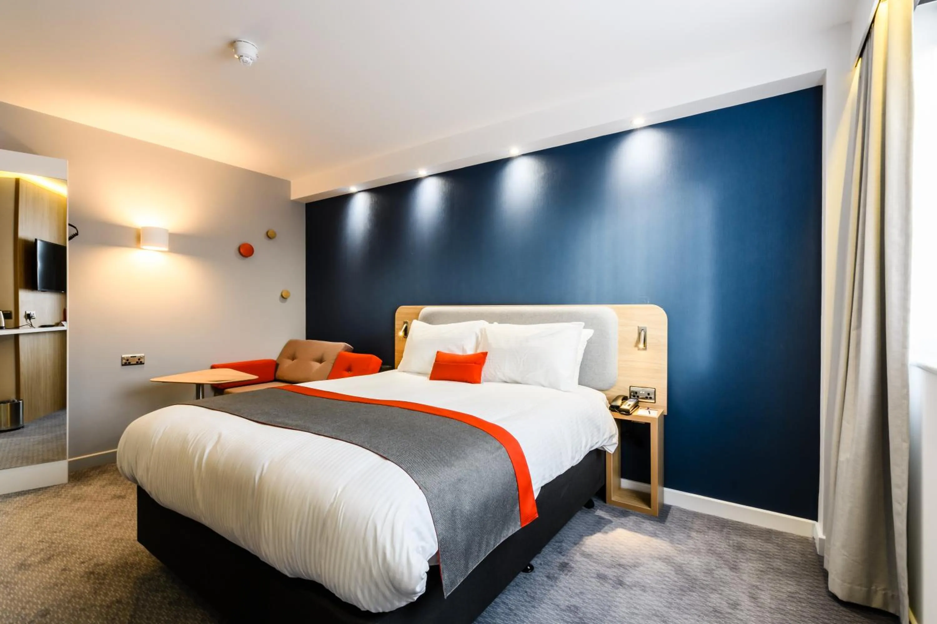 Bed in Holiday Inn Express - Wigan by IHG