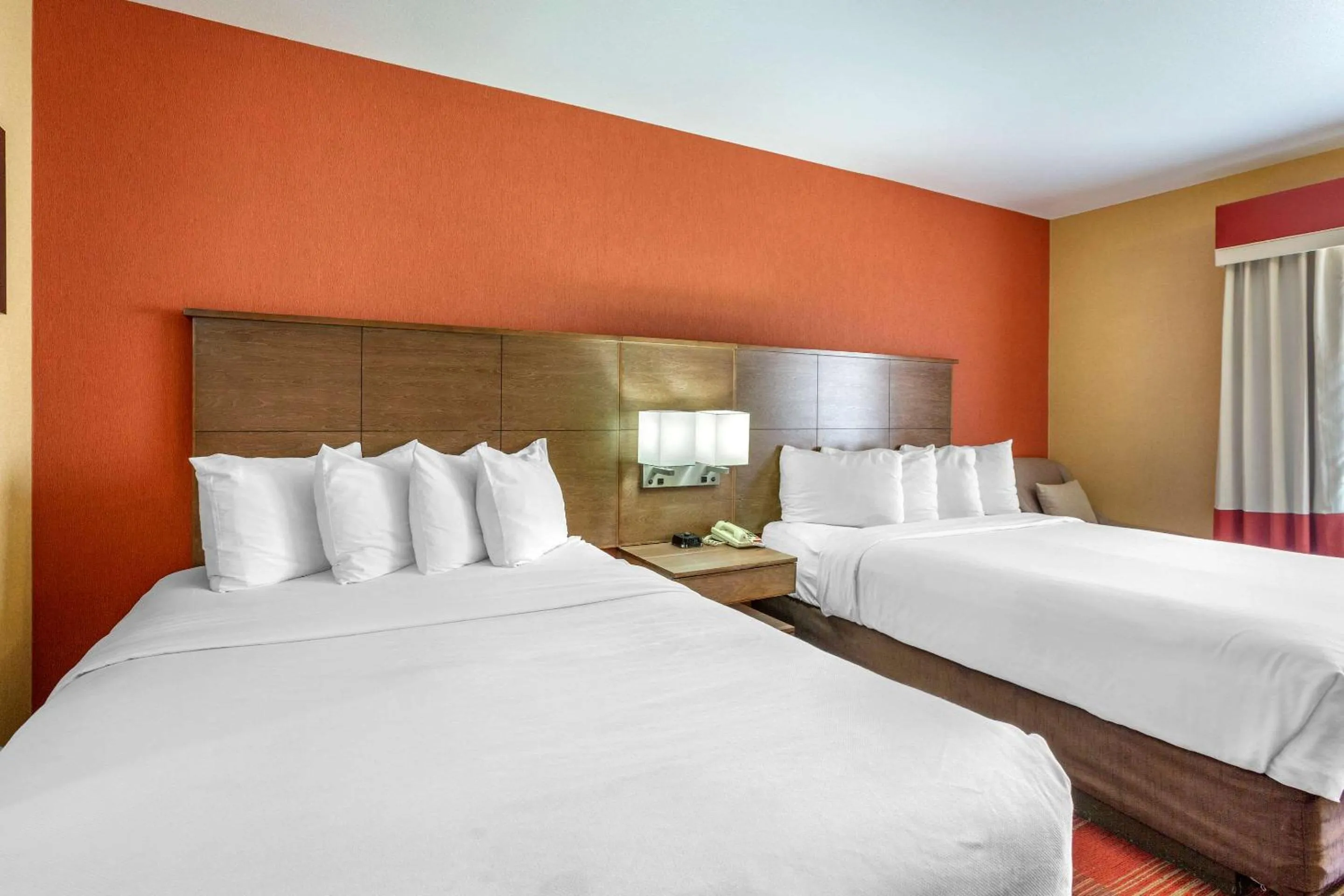 Photo of the whole room, Bed in Comfort Inn Flagstaff Lucky Lane I-40