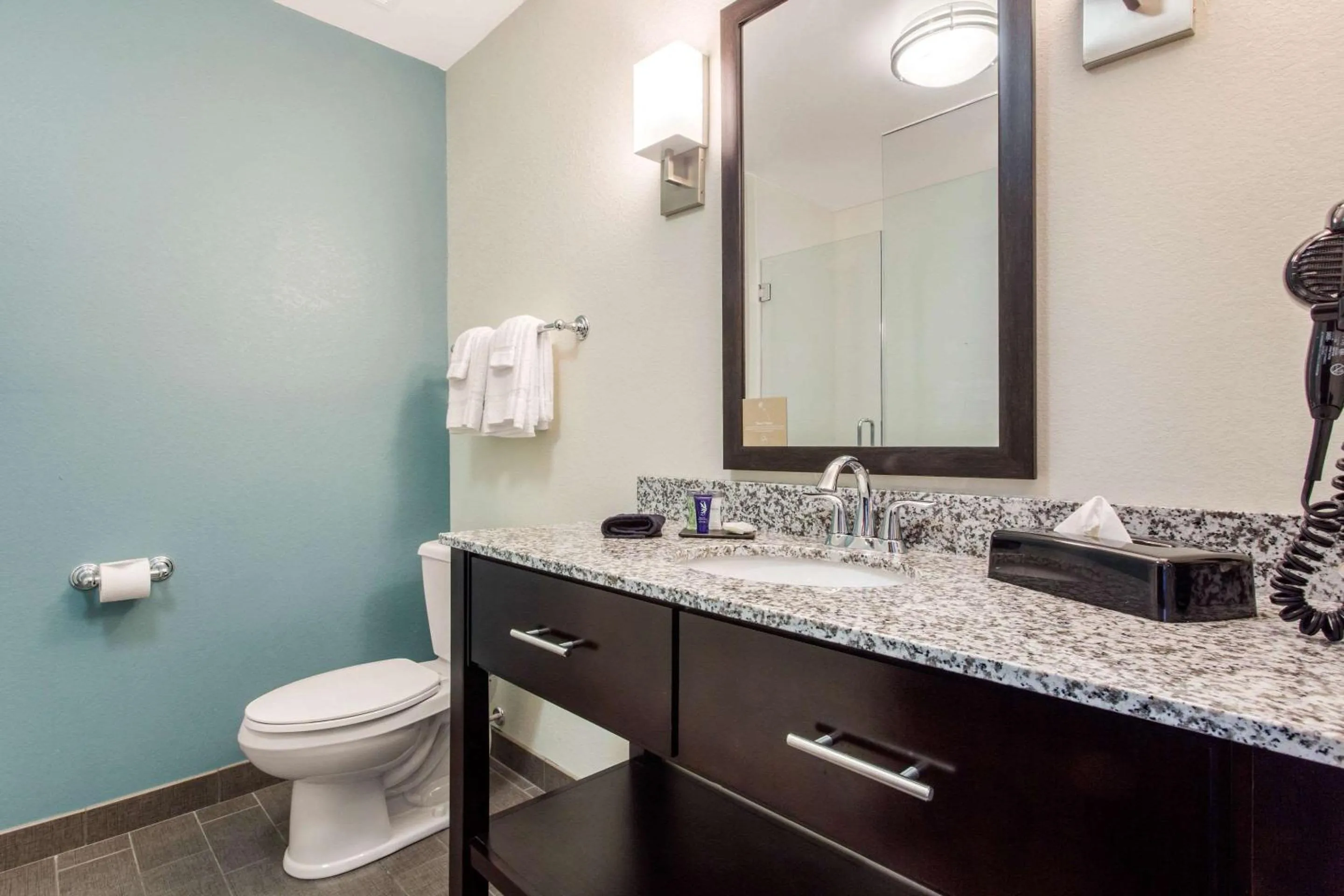 Bedroom in Sleep Inn & Suites Middletown - Goshen