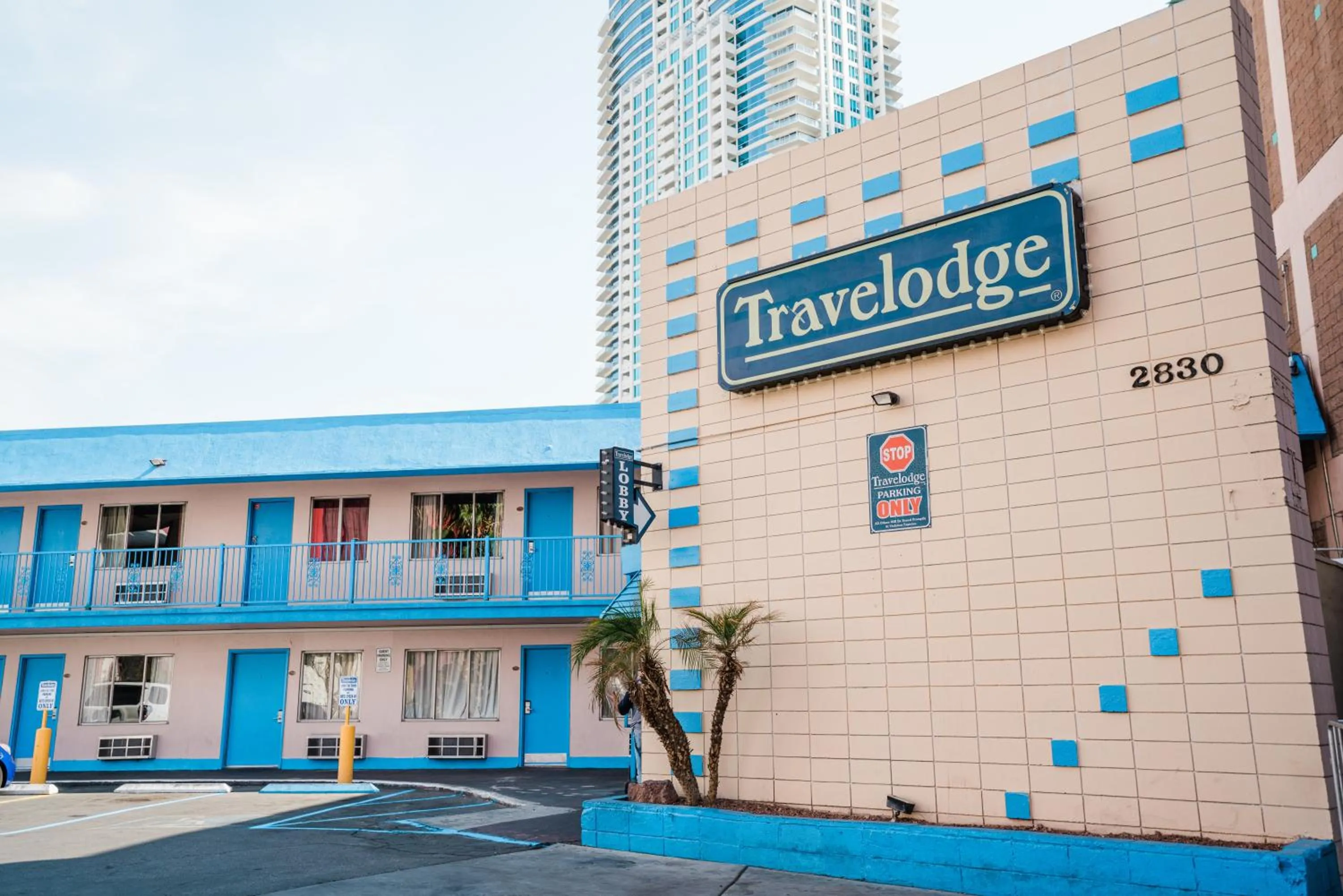 Property building in Travelodge by Wyndham Las Vegas