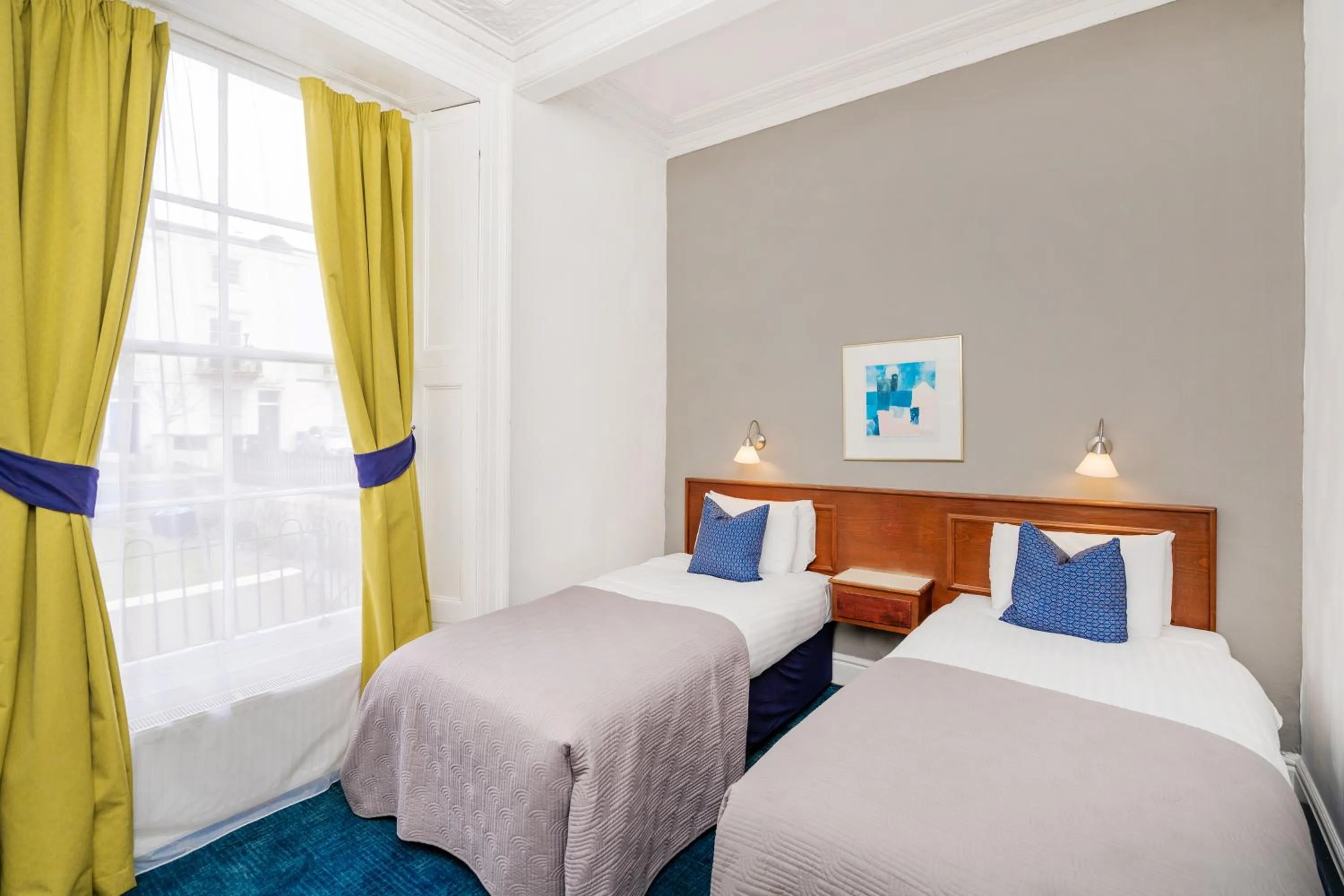 Bedroom, Bed in The Washington