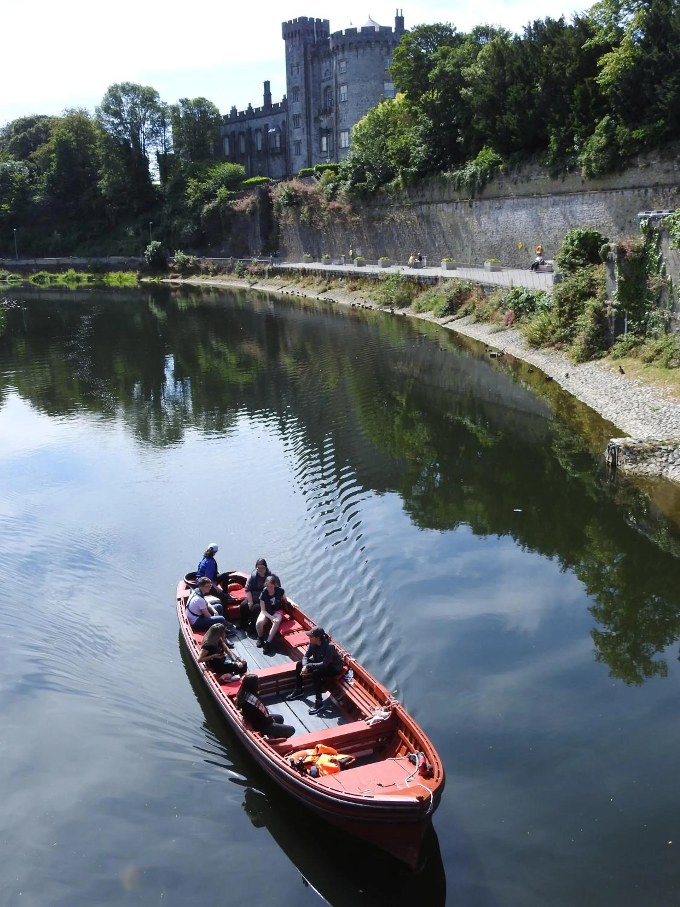 Entertainment in Kilkenny Hibernian Hotel