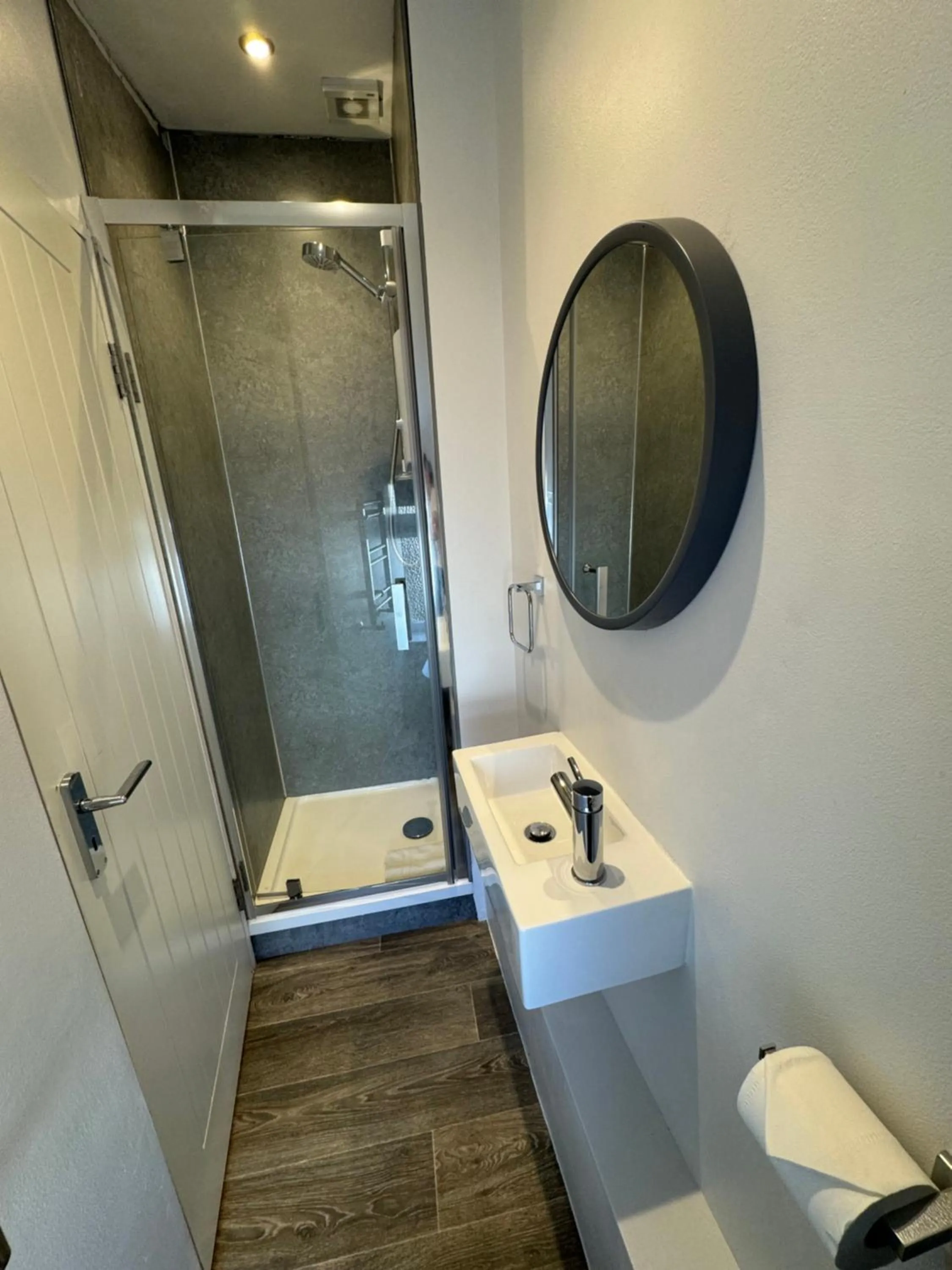 Shower in Severn Valley Guest House