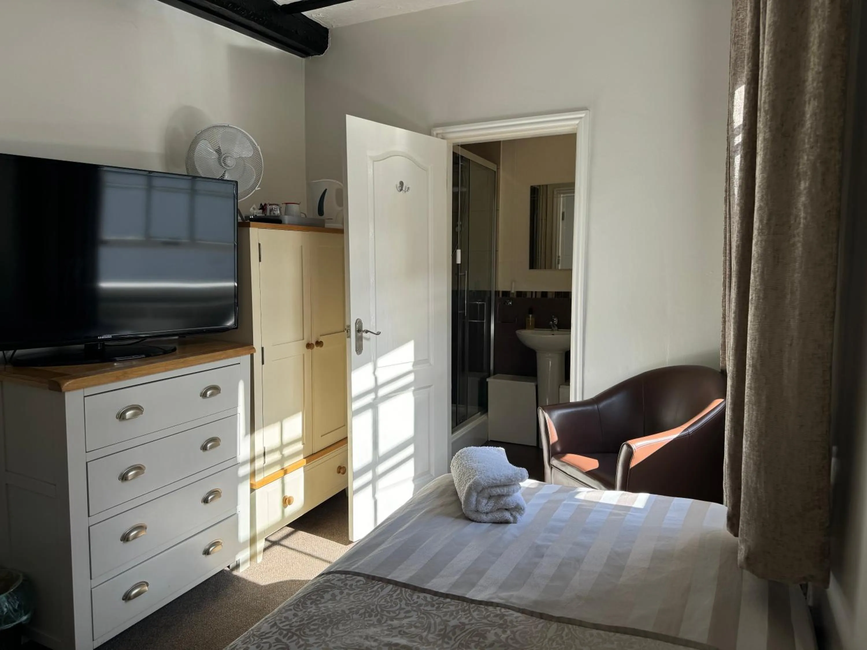 Photo of the whole room, Bed in Severn Valley Guest House