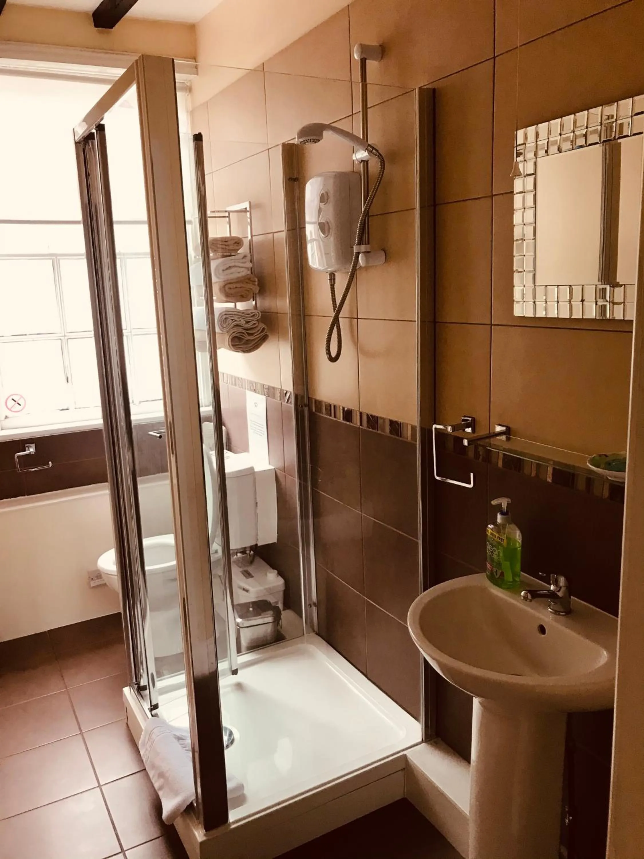 Bathroom in Severn Valley Guest House