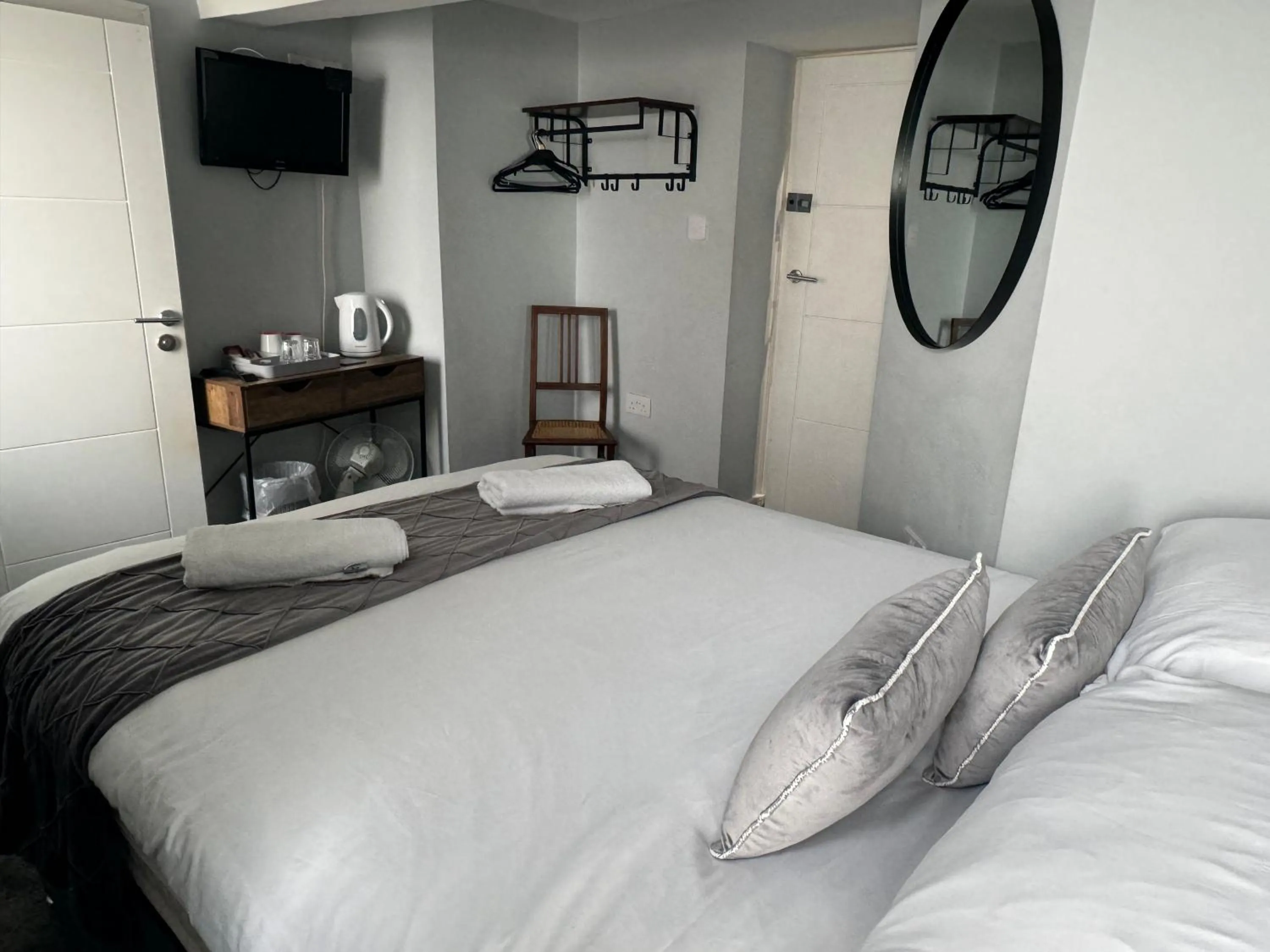 Bedroom, Bed in Severn Valley Guest House