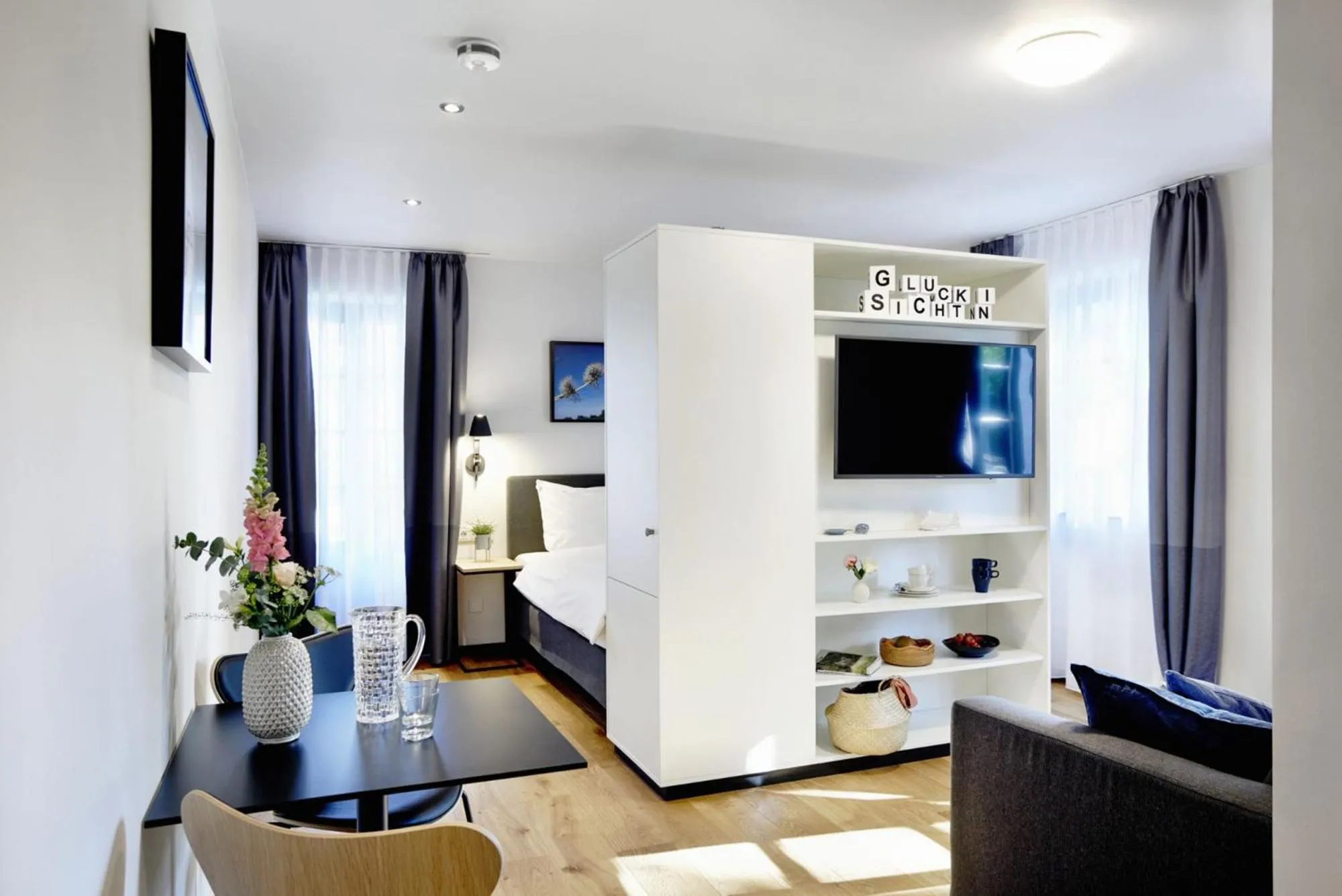 Communal lounge/ TV room in Glück in Sicht